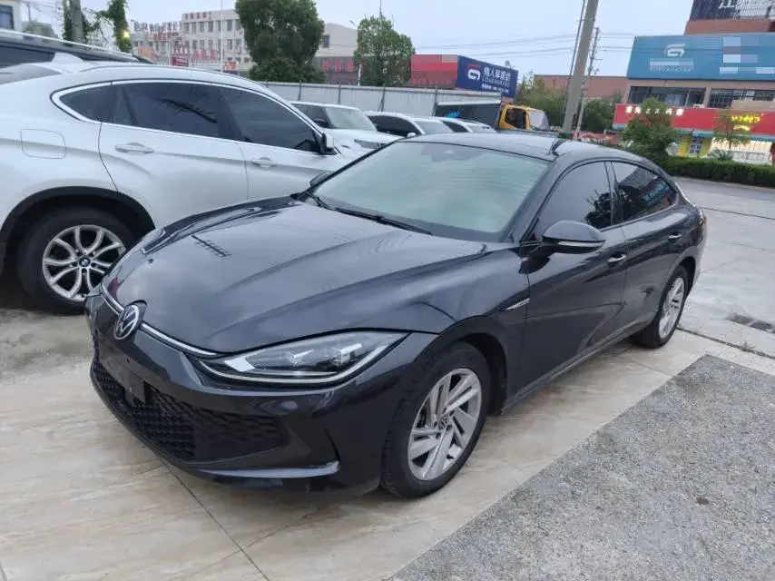 2023 VOLKSWAGEN LAMANDO view 1