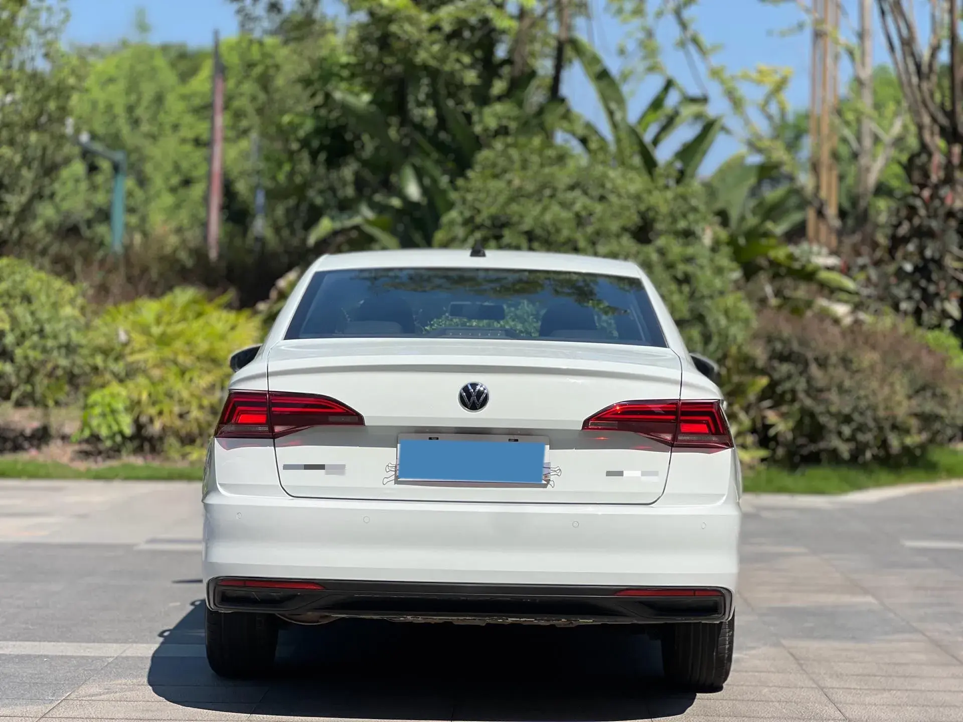 2021 VOLKSWAGEN BORA thumbnail 4