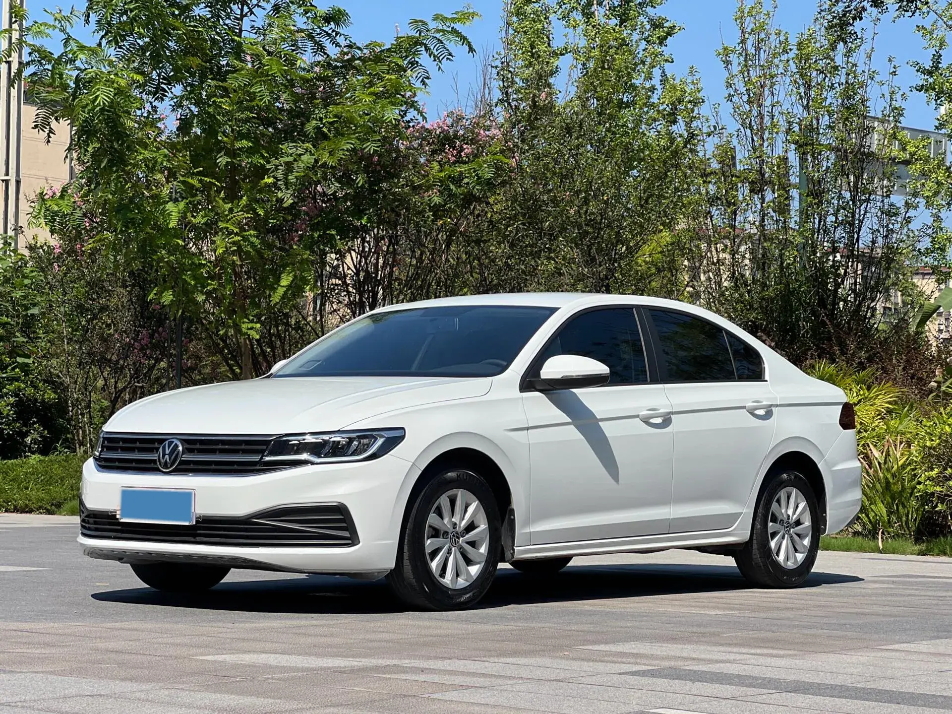 2021 VOLKSWAGEN BORA view 1