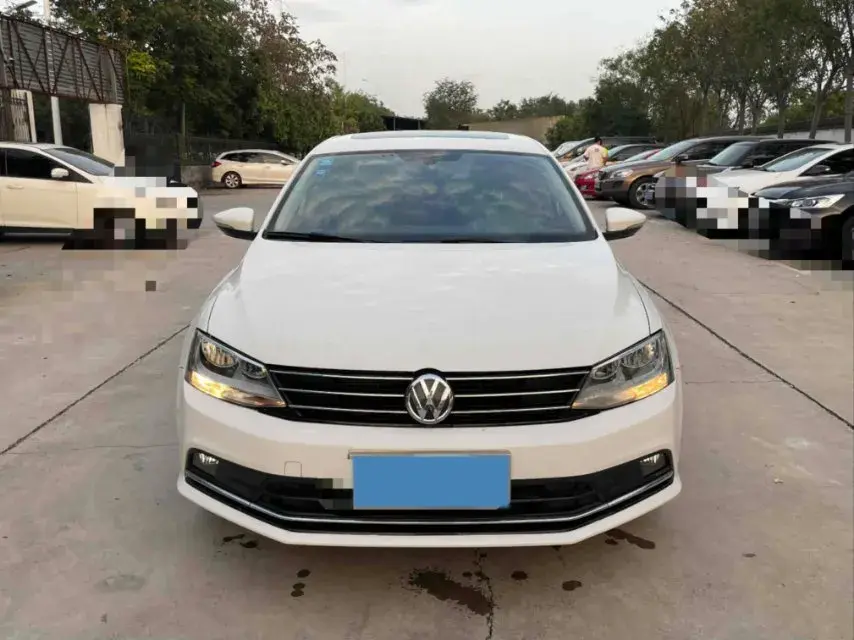 2017 VOLKSWAGEN SAGITAR thumbnail 2