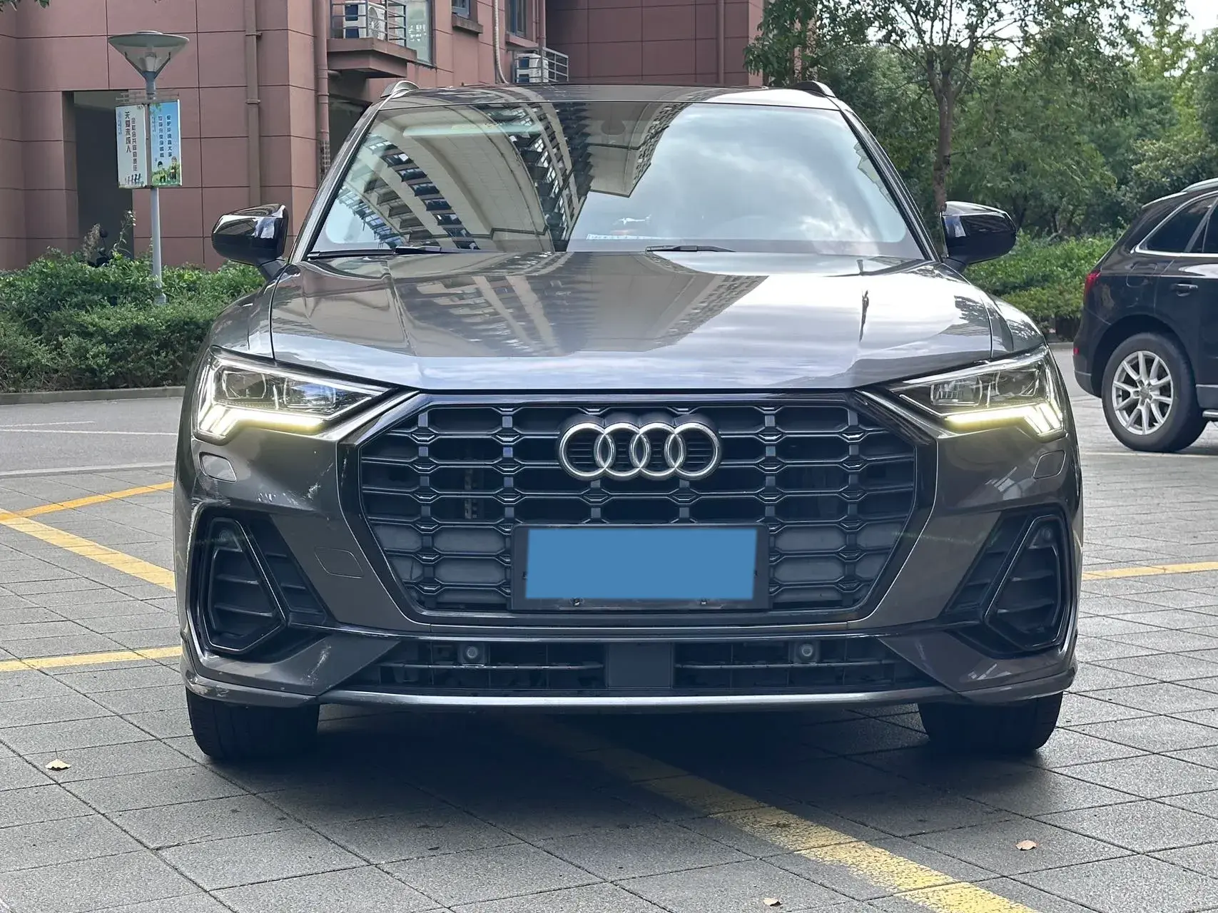 2020 AUDI Q3 thumbnail 2