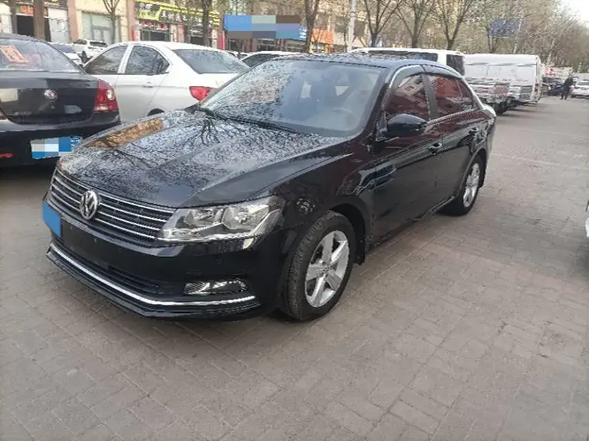 2017 VOLKSWAGEN LAVIDA view 1