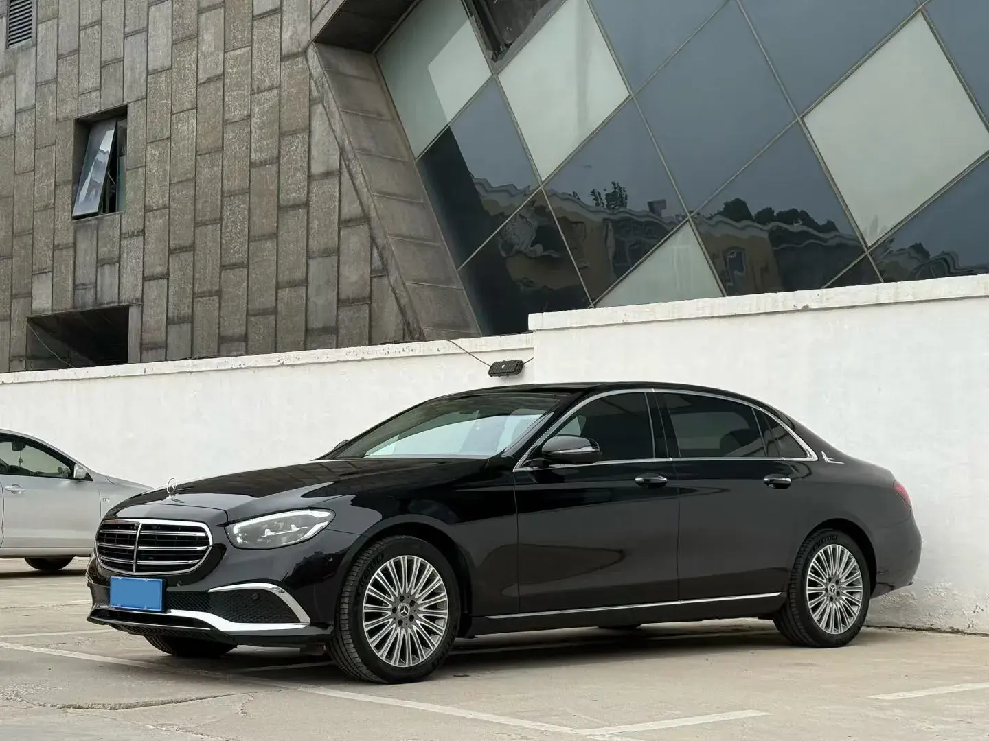 2021 MERCEDES-BENZ E view 1