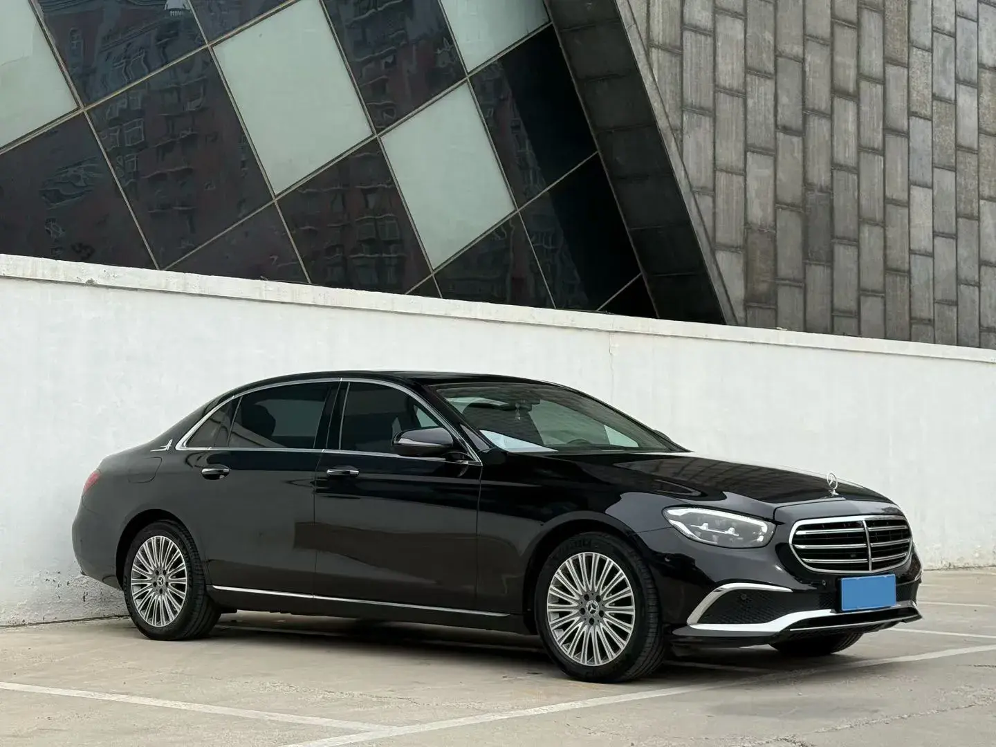 2021 MERCEDES-BENZ E thumbnail 3