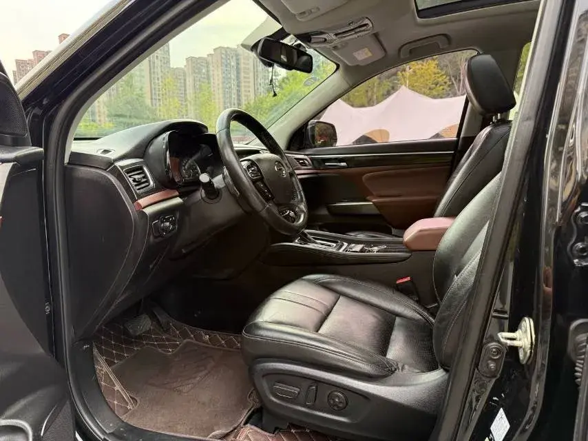 2017 GAC TRUMPCHI thumbnail 4