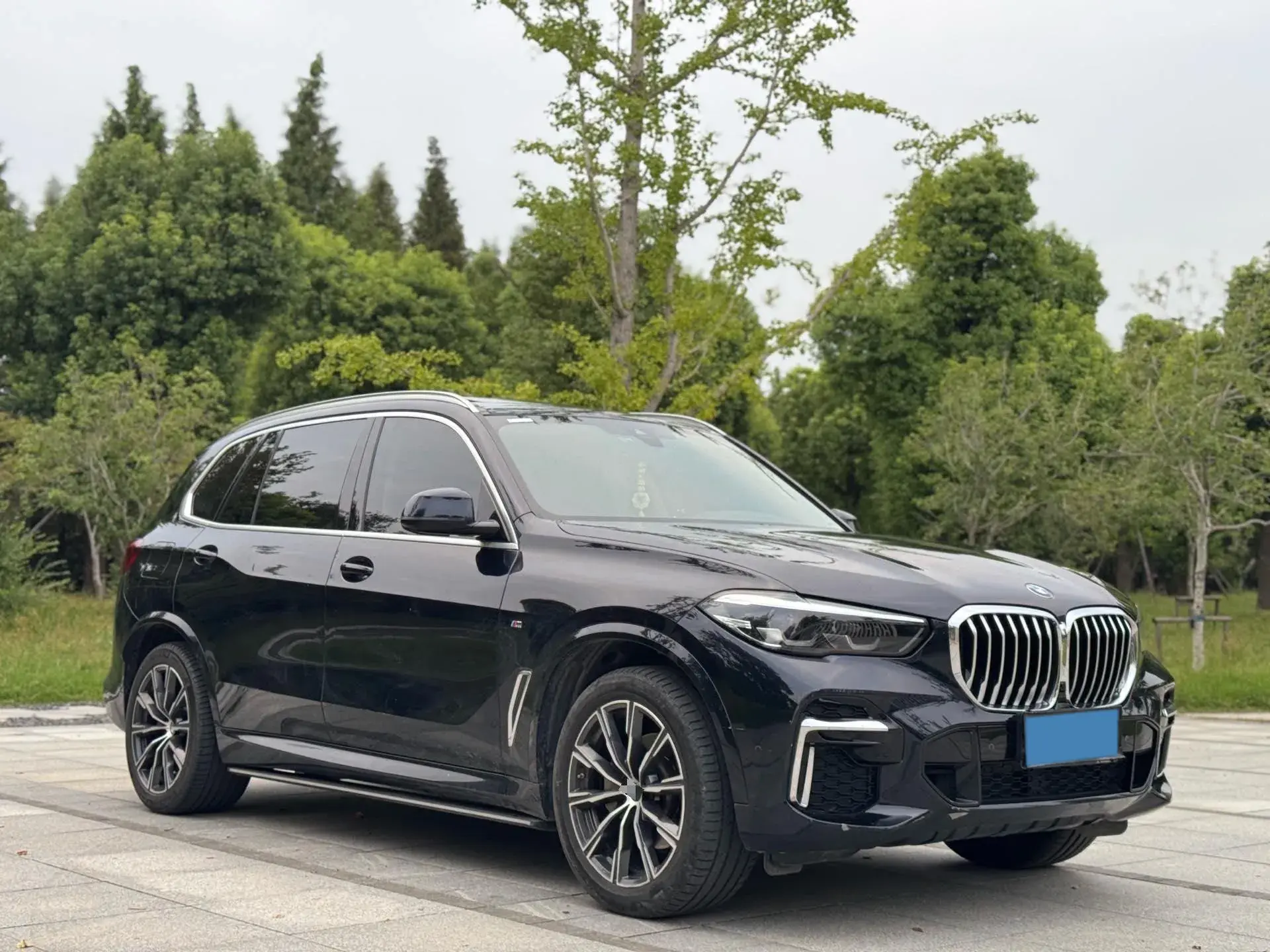 2022 BMW X5 thumbnail 3