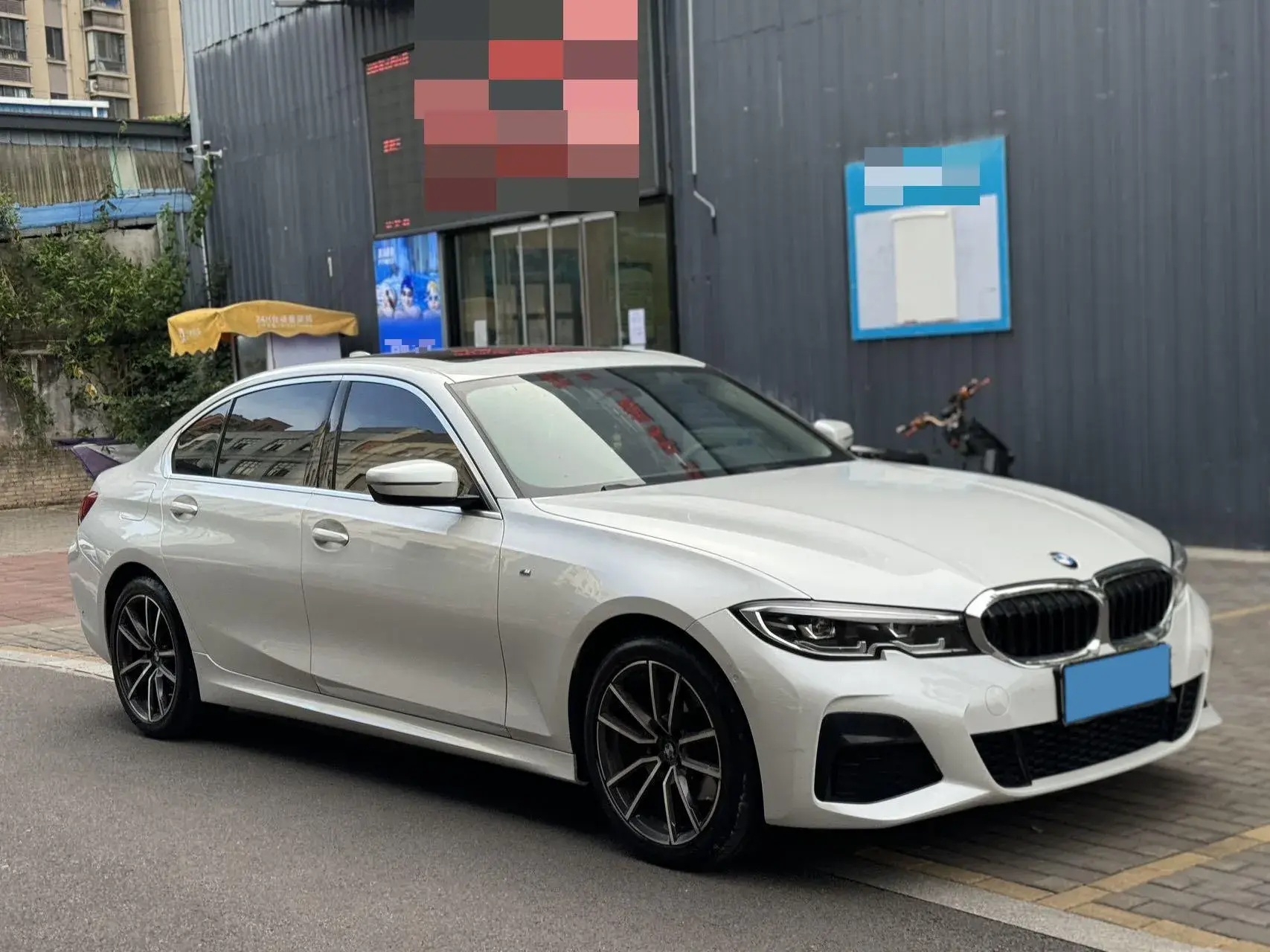2021 BMW 3 thumbnail 3