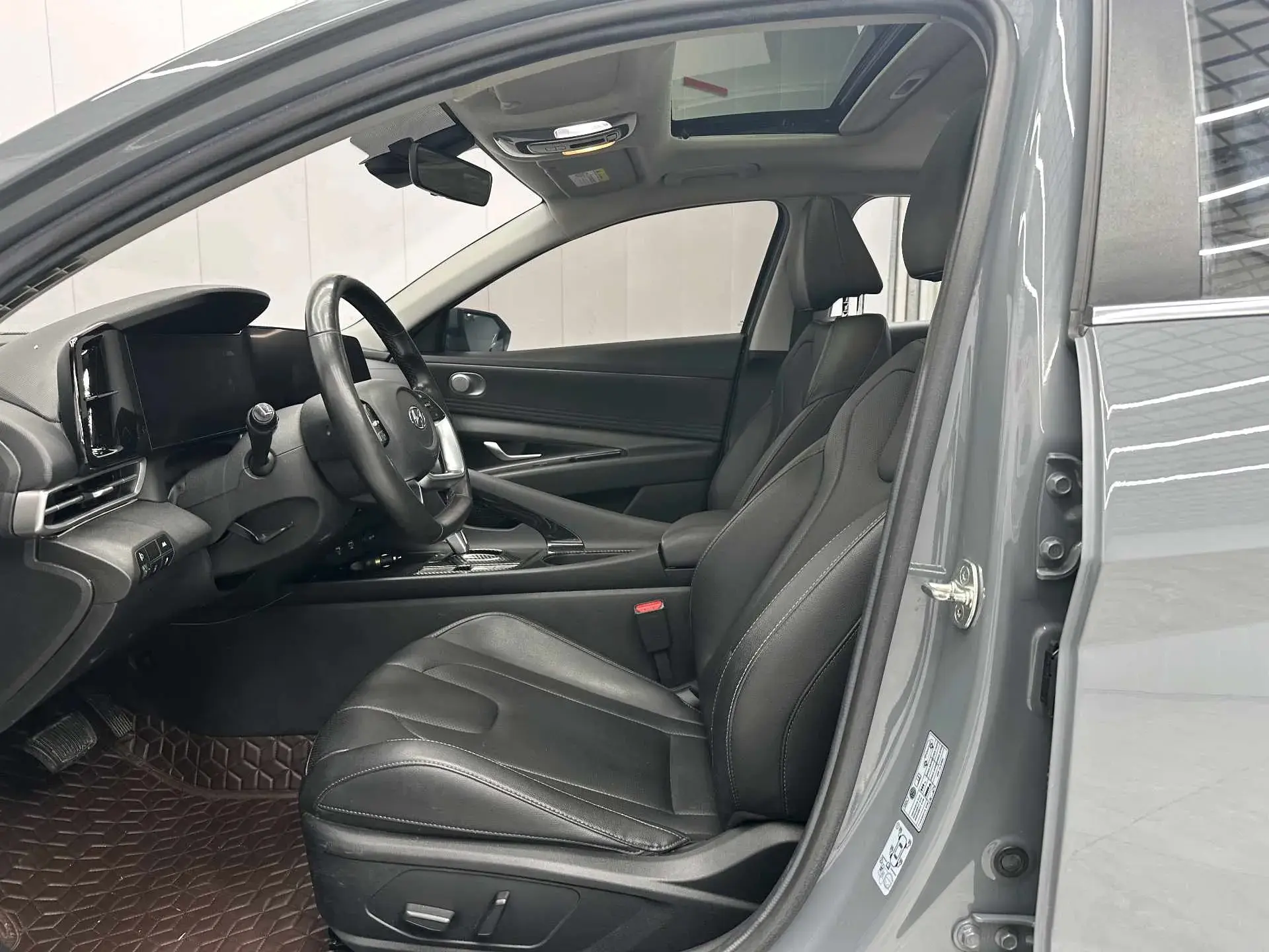 2021 HYUNDAI ELANTRA thumbnail 4