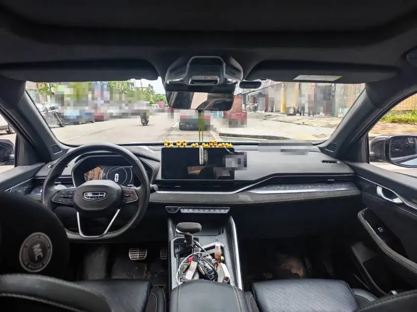 2023 GEELY PREFACE thumbnail 3