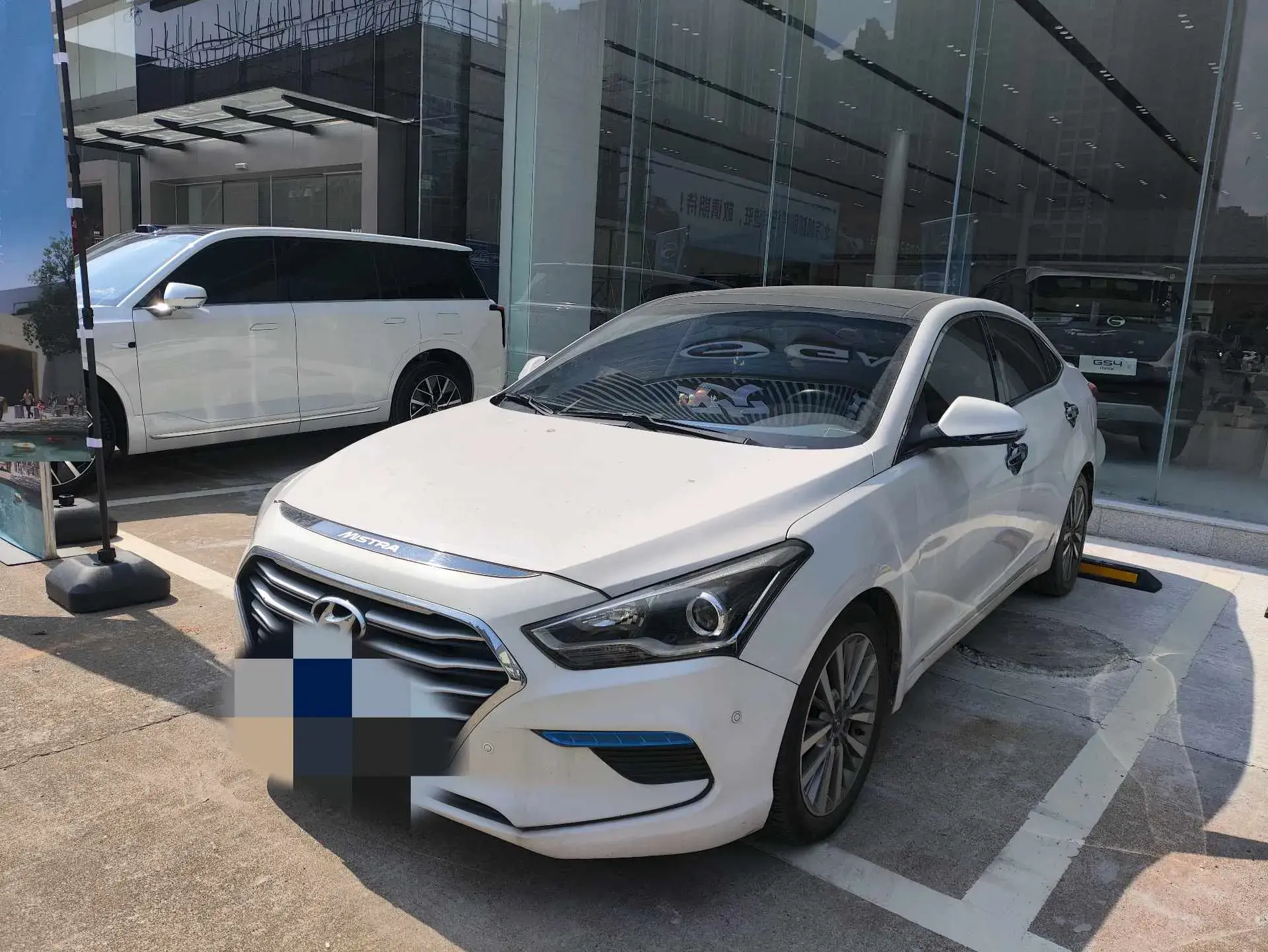 2017 HYUNDAI MISTRA view 1