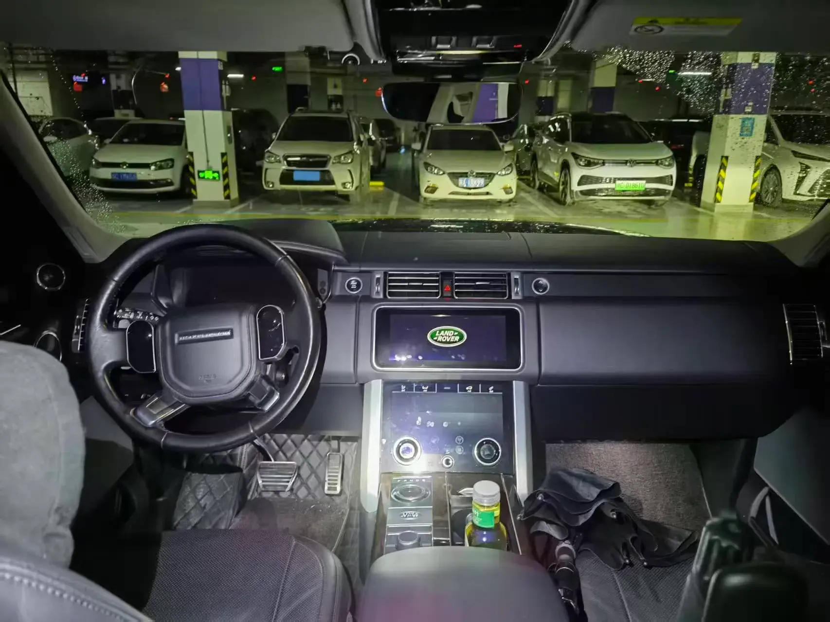 2019 LAND ROVER thumbnail 4