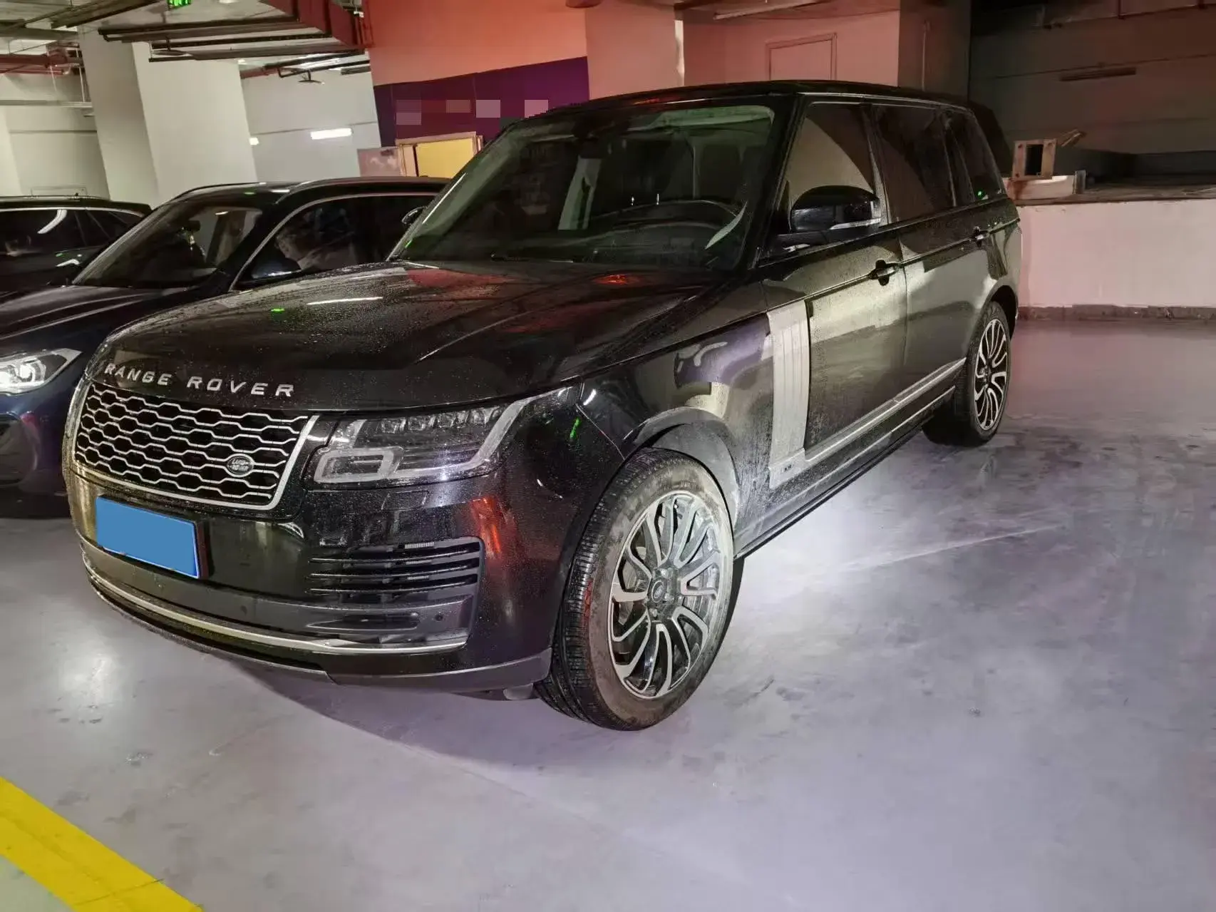 2019 LAND ROVER view 1