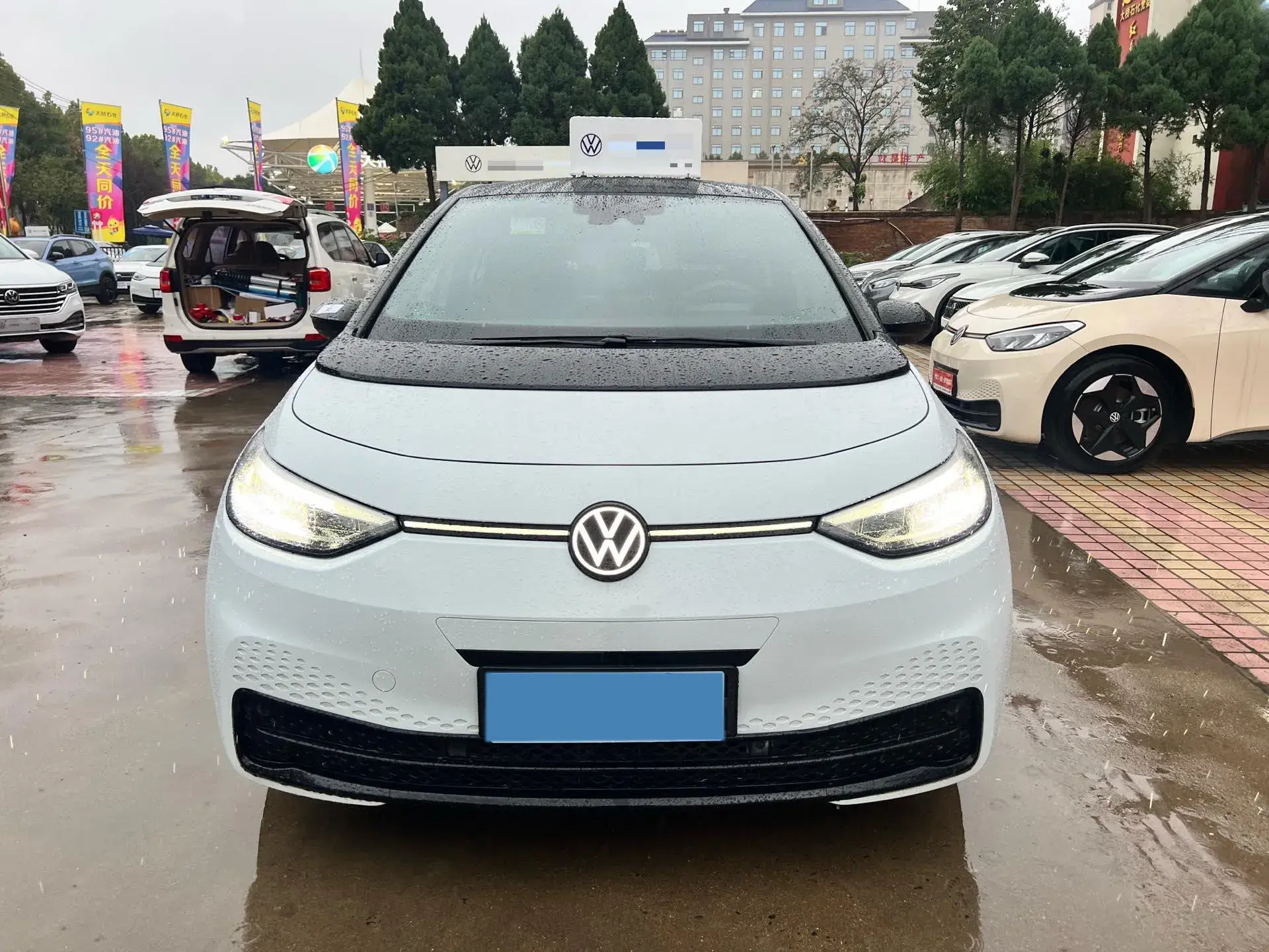 2025 VOLKSWAGEN ID.3 thumbnail 2