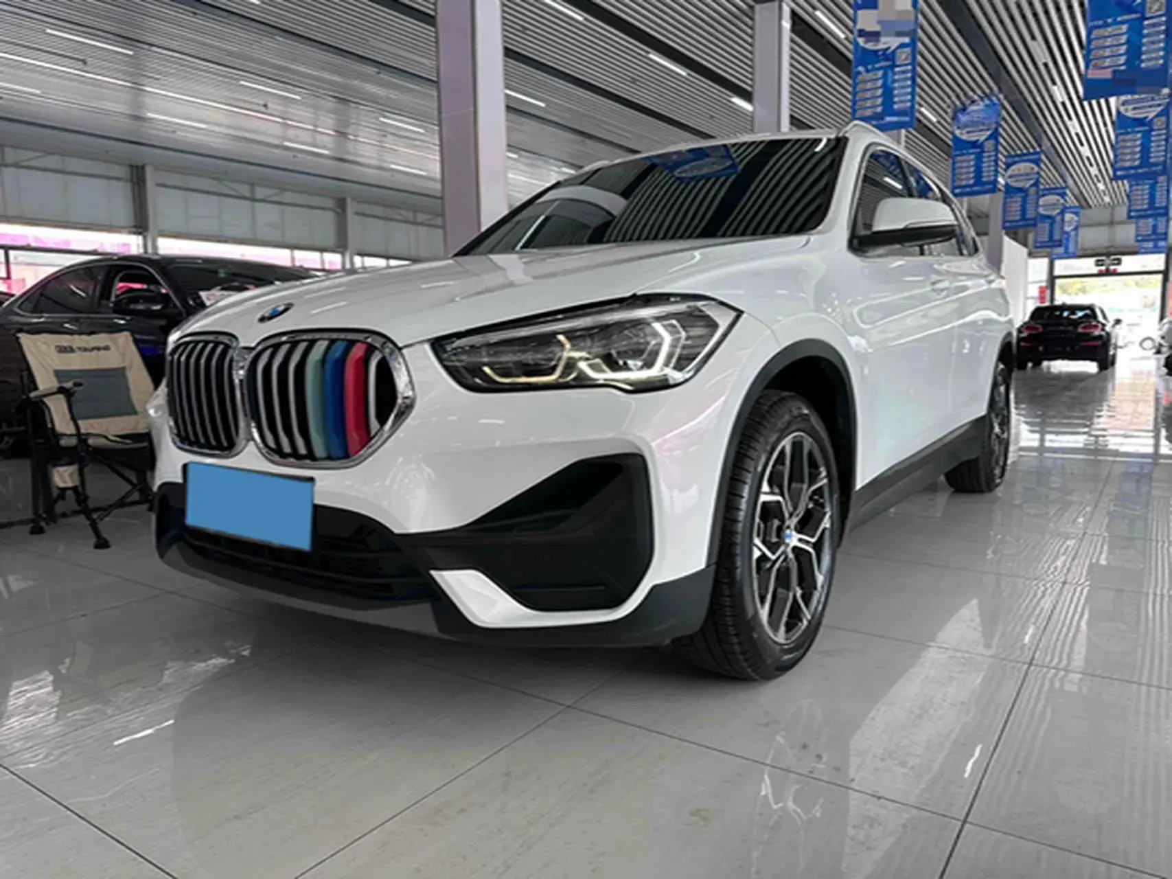 2021 BMW X1 view 1