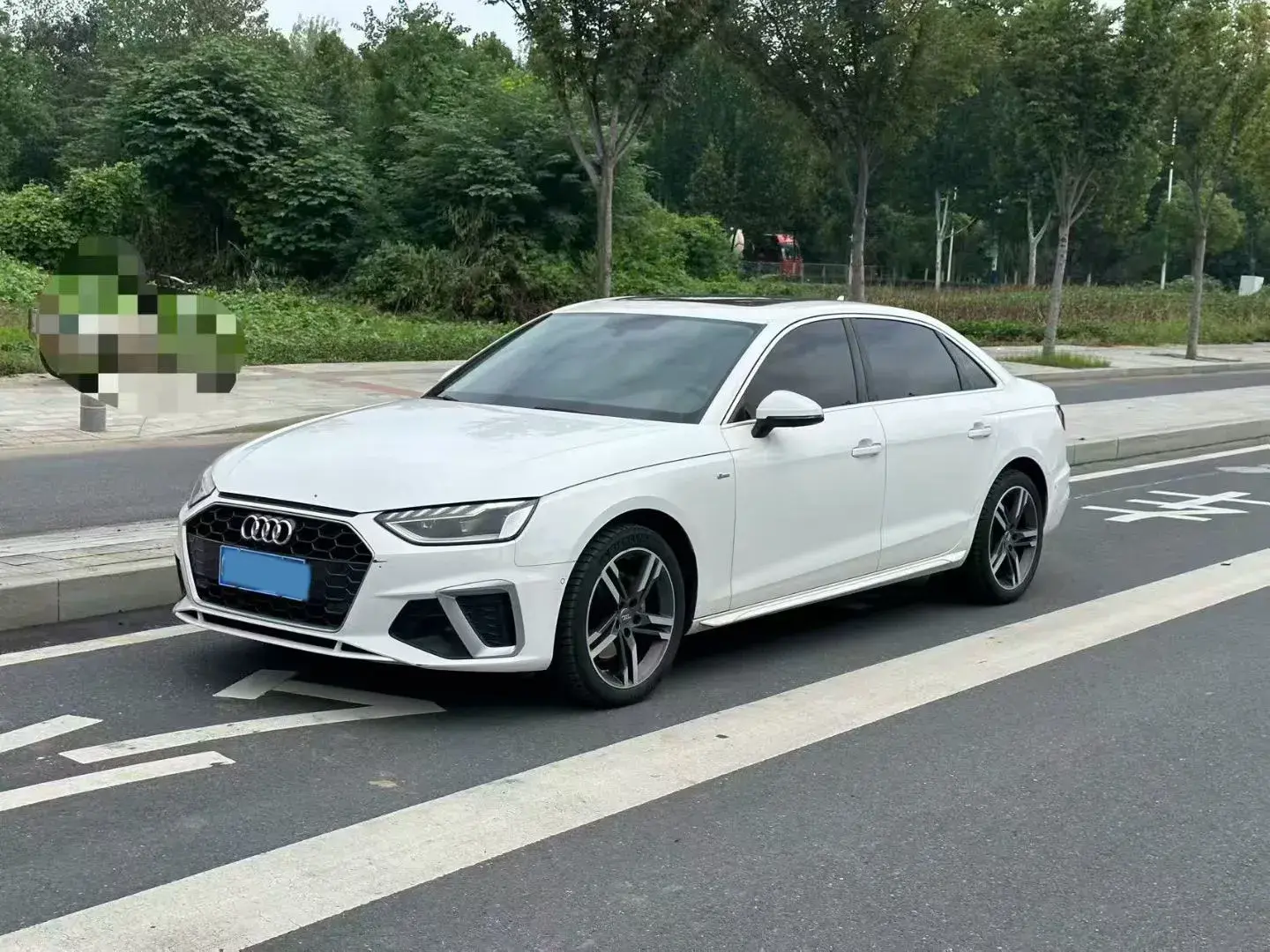 2020 AUDI A4L view 1