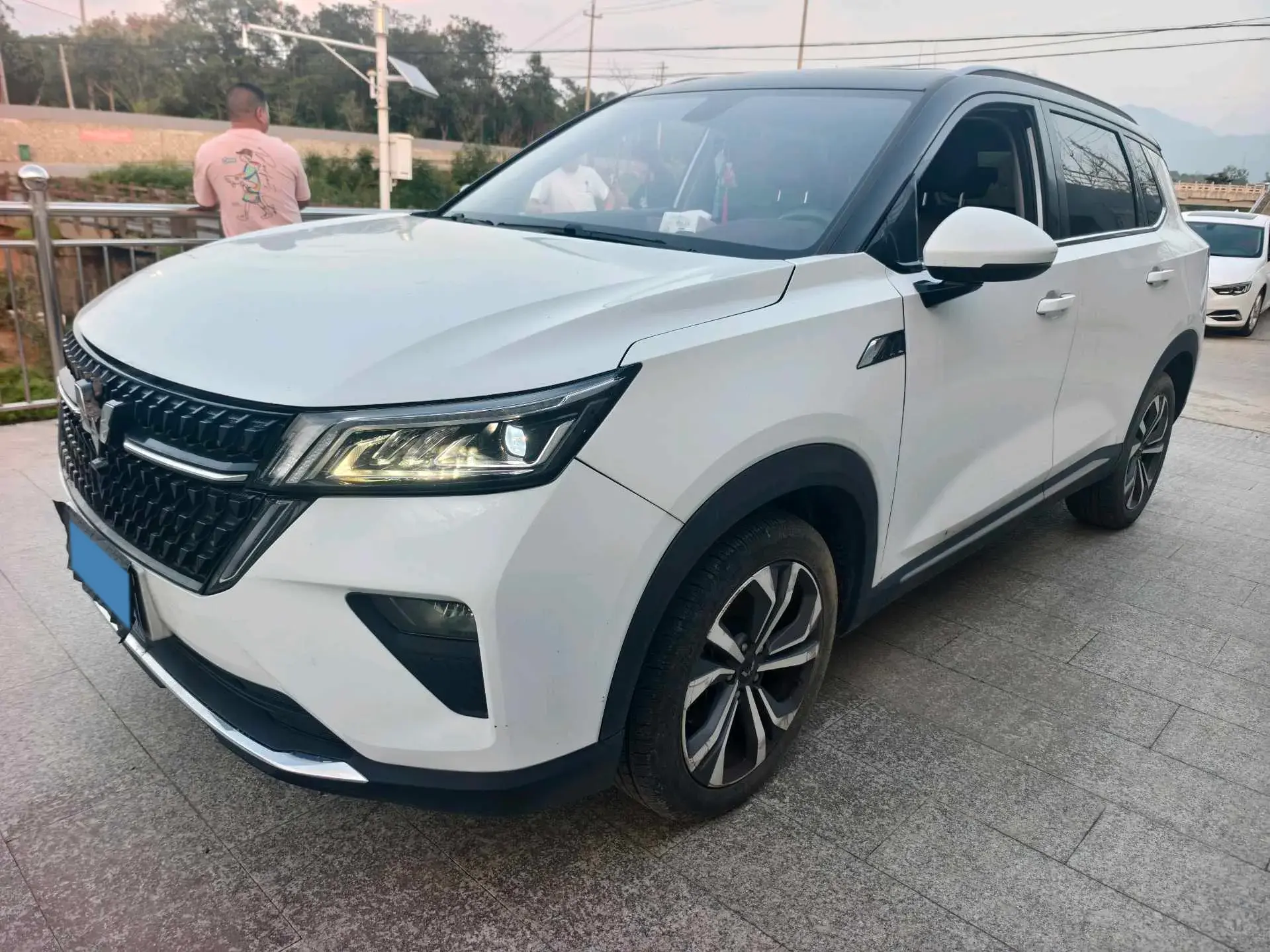 2021 WULING XINGCHEN view 1