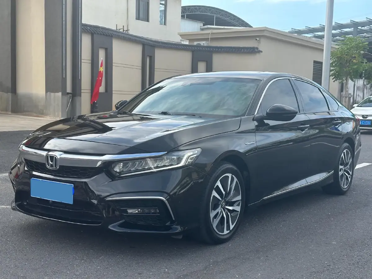 2019 Honda Inspire 2.0L 146HP L4 E-CVT Hybrid