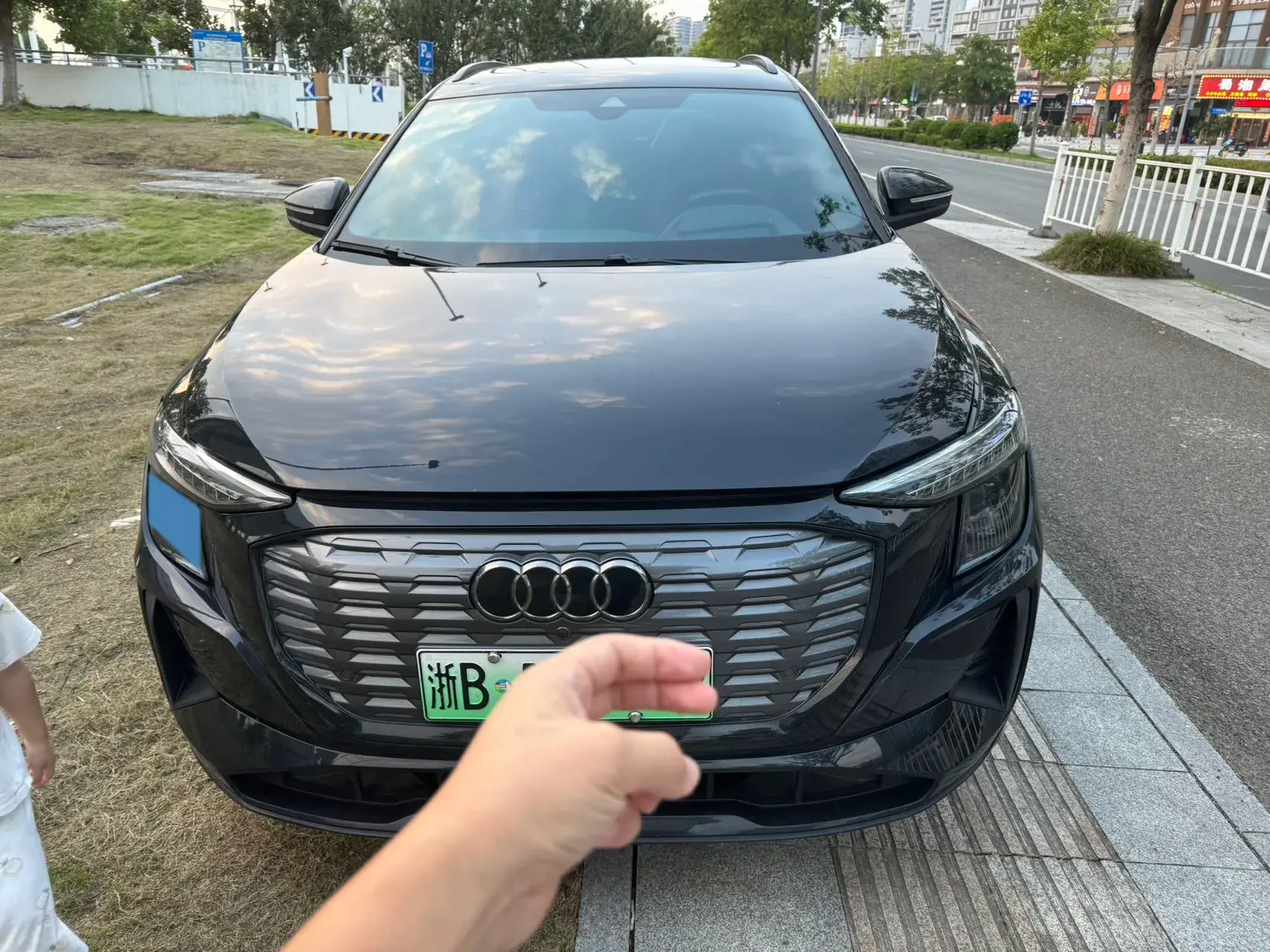 2023 AUDI Q5 thumbnail 2