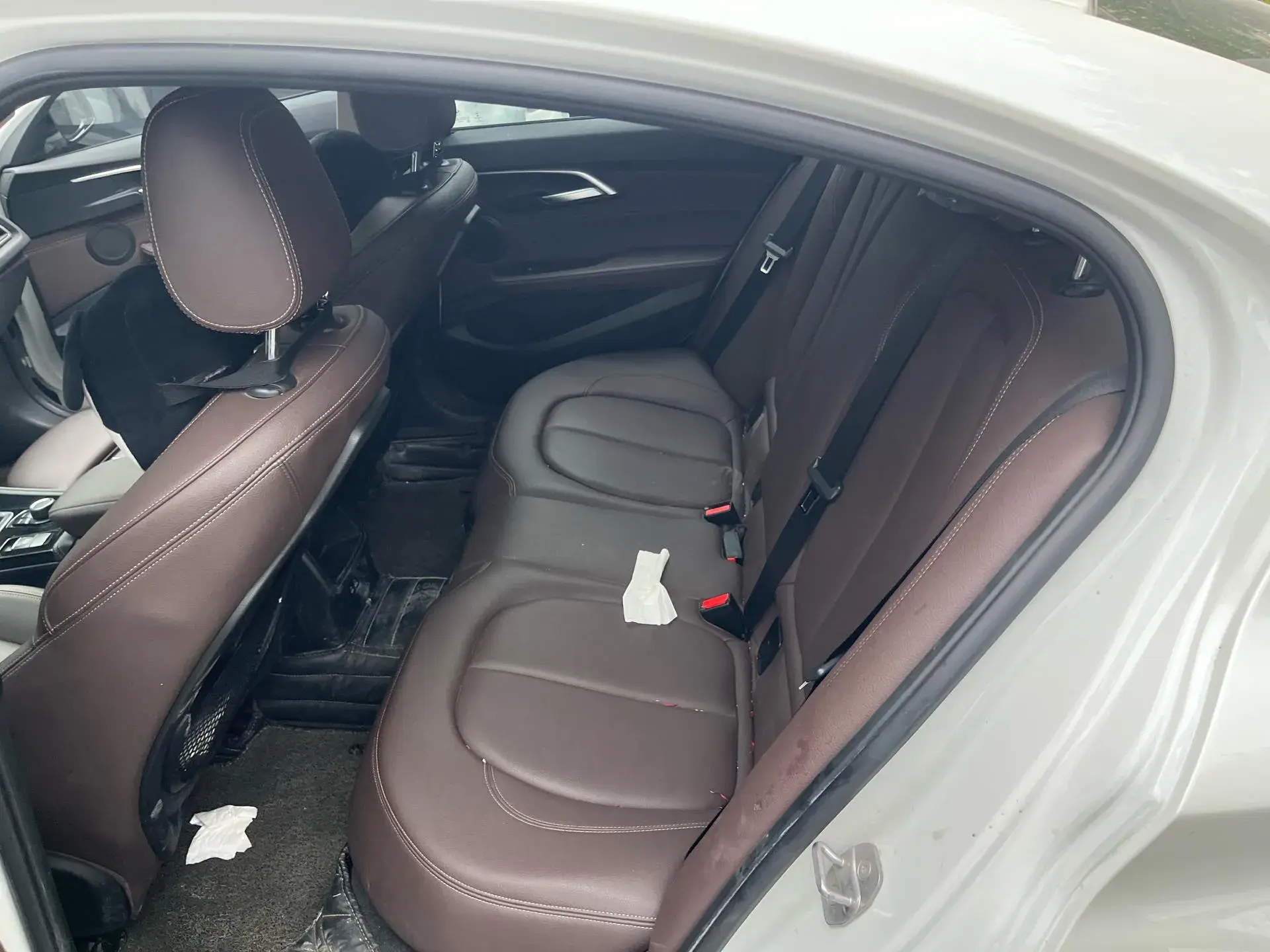 2020 BMW 1 thumbnail 3