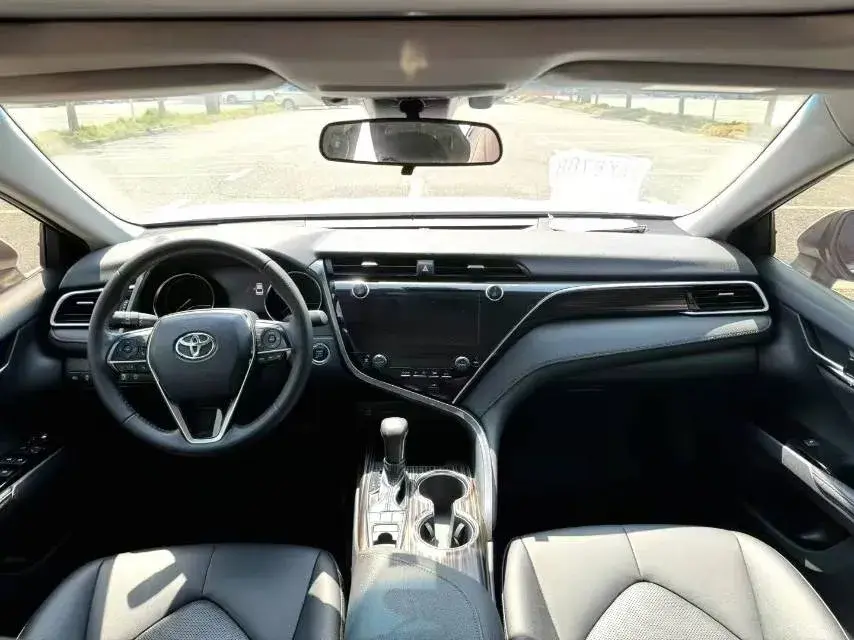 2019 TOYOTA CAMRY thumbnail 4