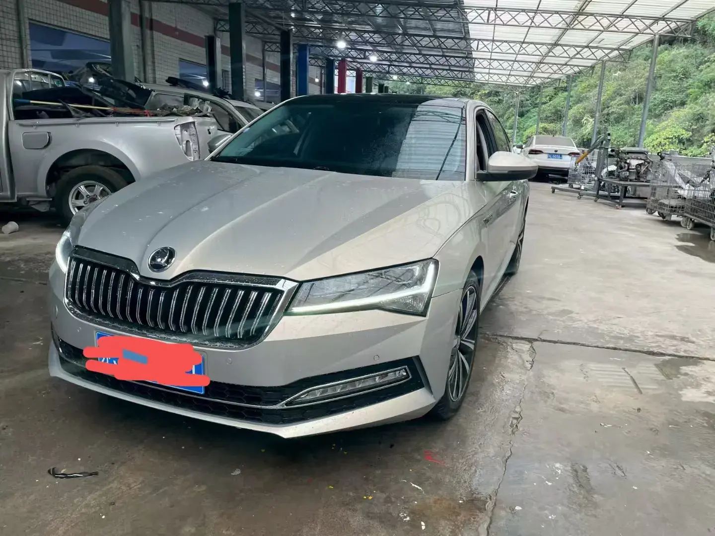 2023 SKODA SUPERB view 1