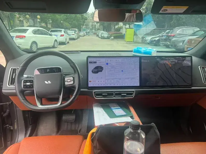 2024 LI L6 thumbnail 3