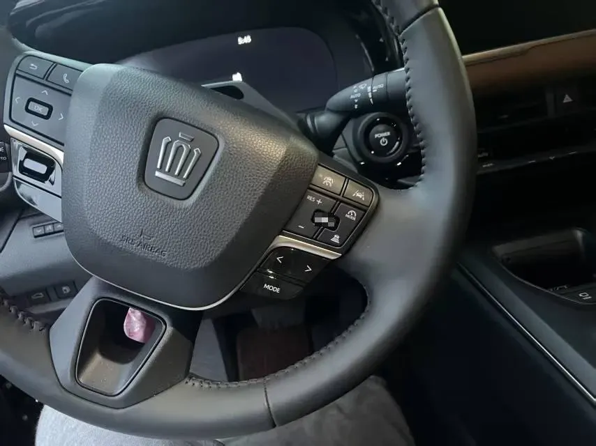 2023 Toyota CrownSportCross 2.4T 269HP L4 6AT Hybrid,autocango,china used car exporter,china ev exporter,chinese used car exporter,chinese used ev exporter