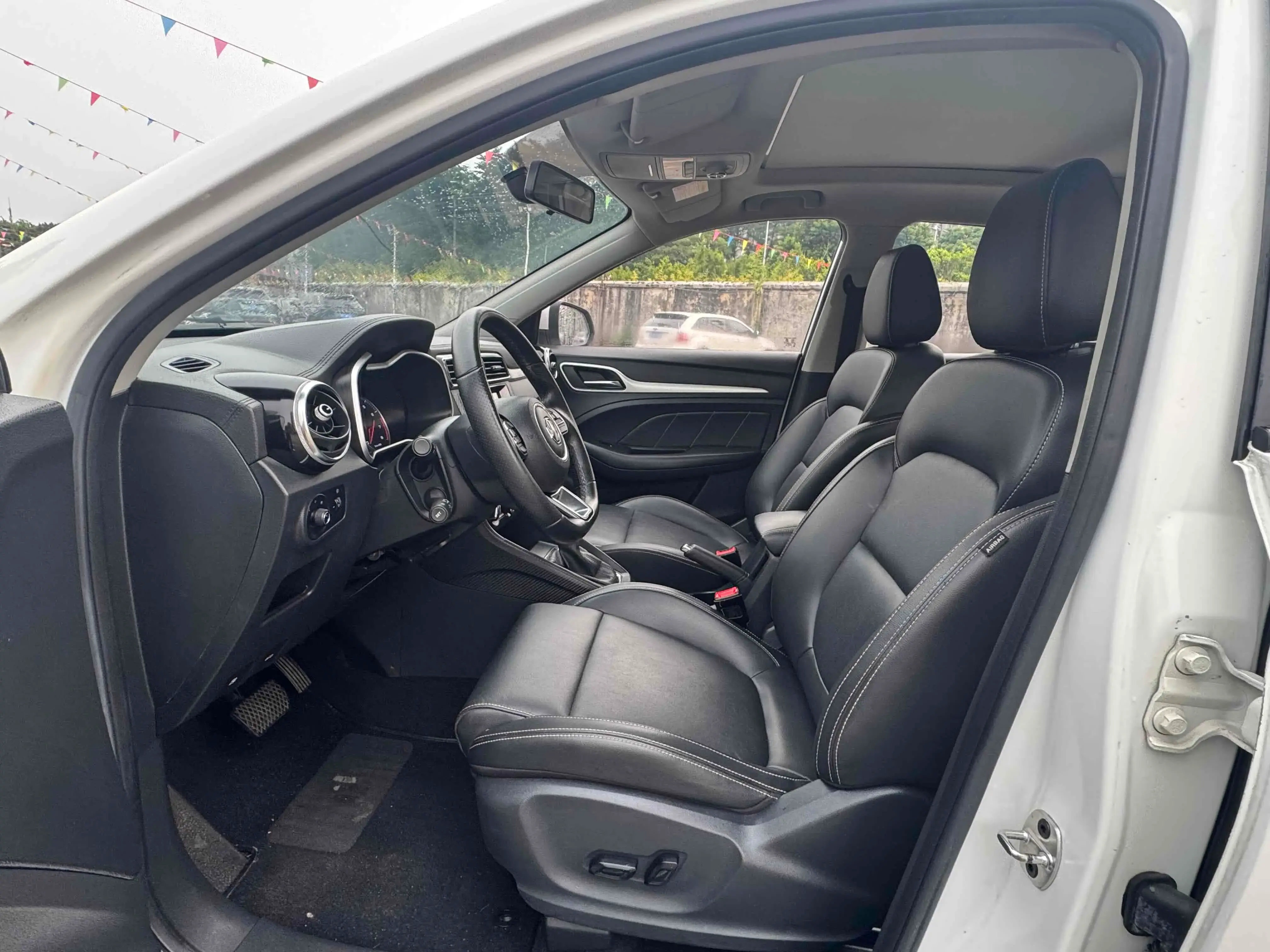 2019 MG ZS thumbnail 4