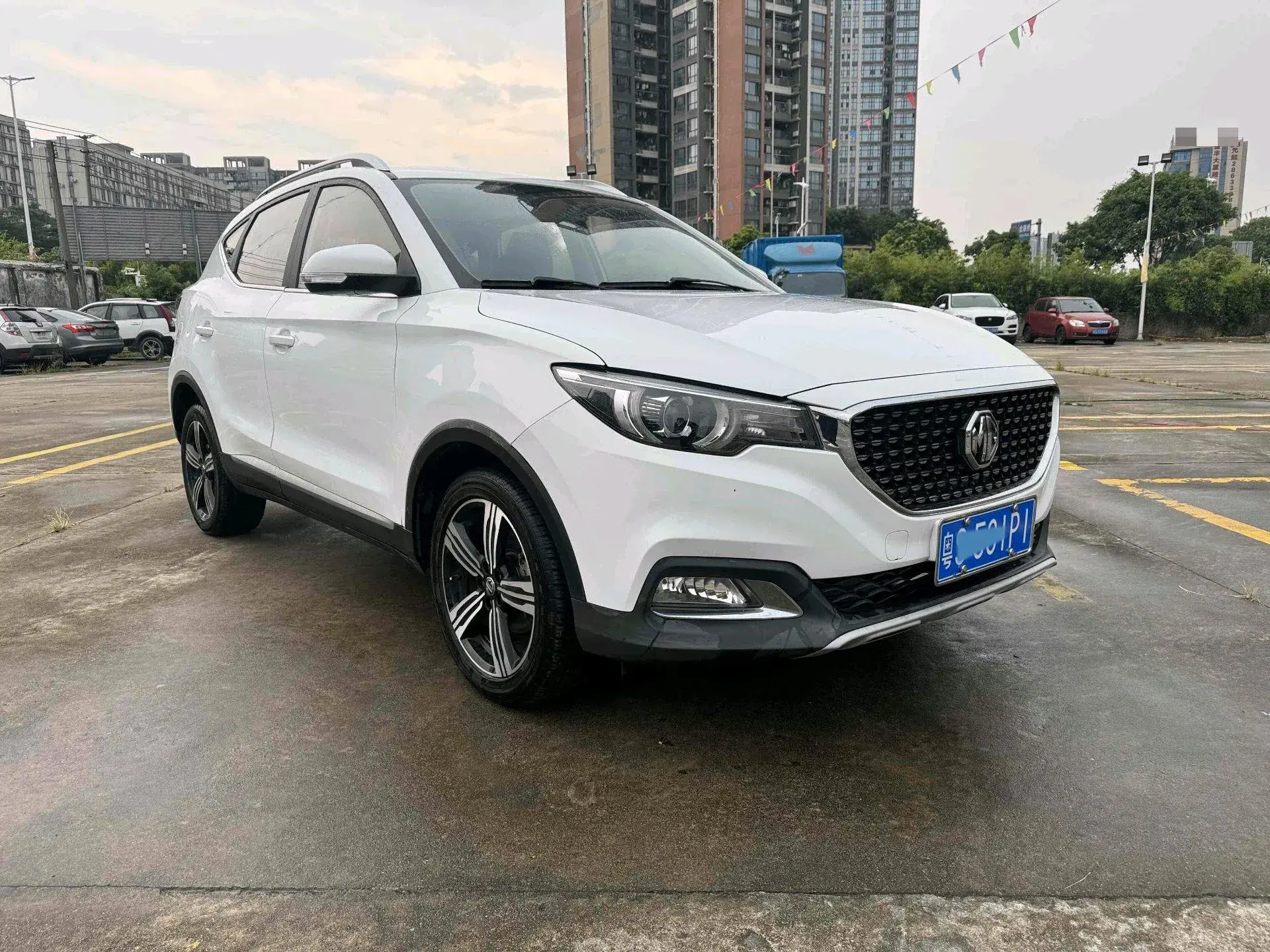 2019 MG ZS thumbnail 3