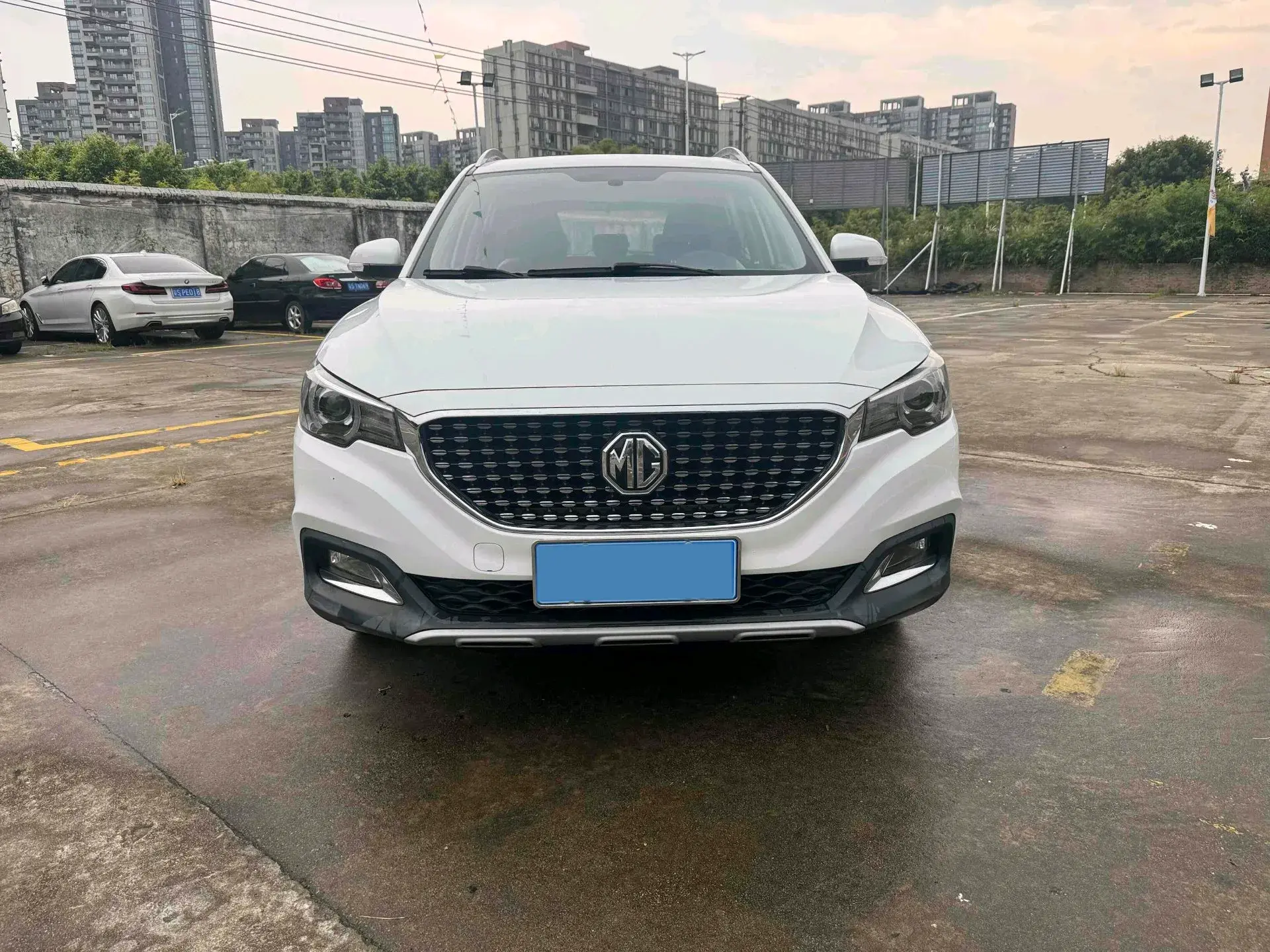 2019 MG ZS thumbnail 2