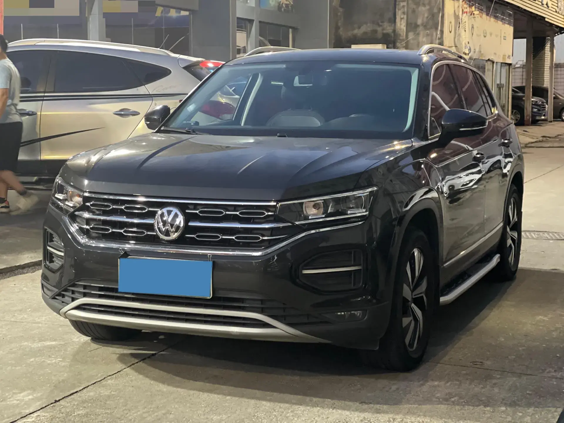2019 VOLKSWAGEN TAYRON view 1