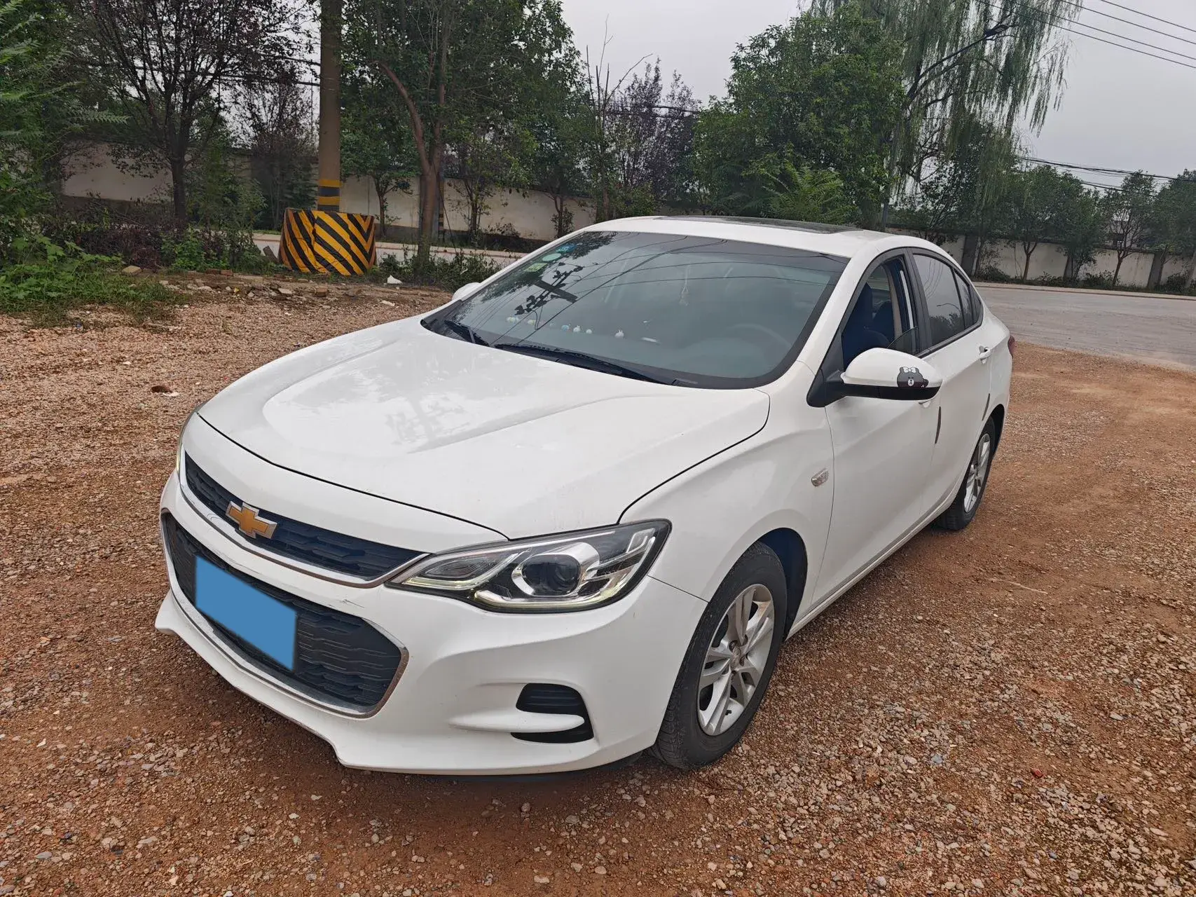 2016 CHEVROLET CAVALIER view 1