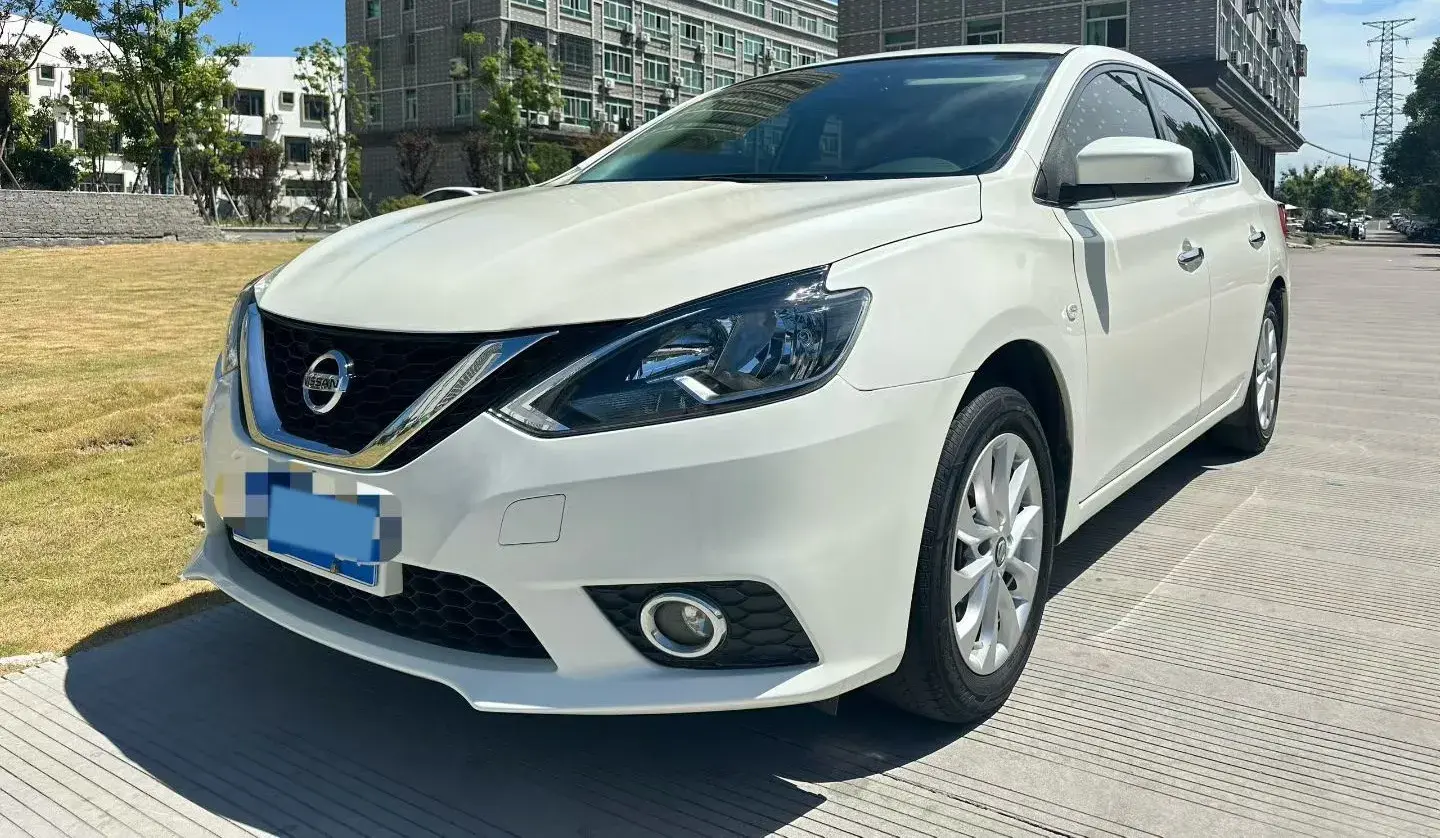 2019 NISSAN SYLPHY view 1