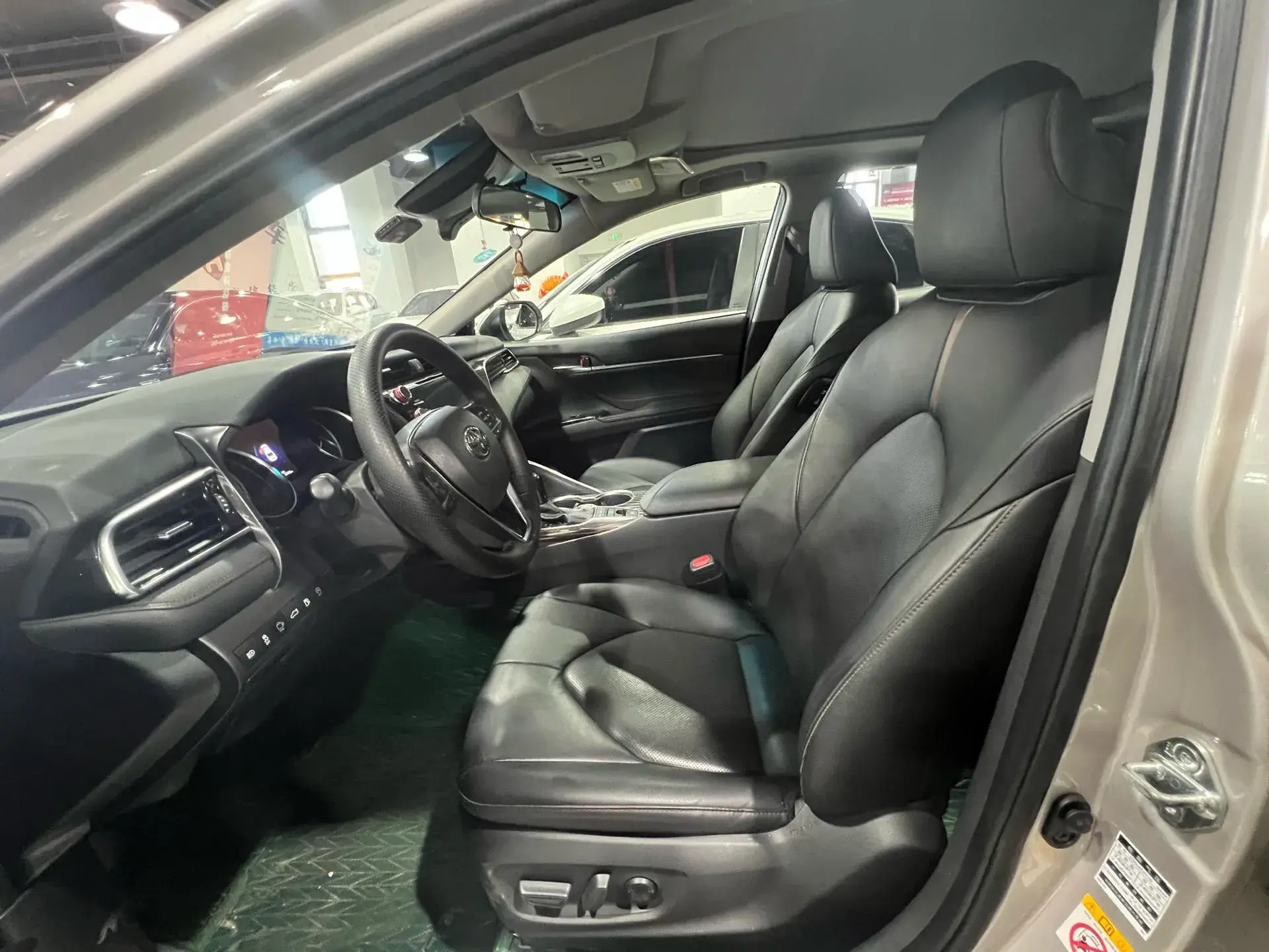 2018 TOYOTA CAMRY thumbnail 4