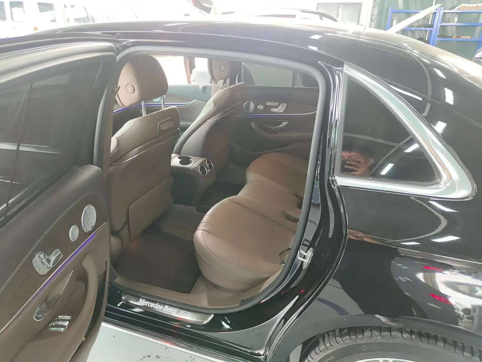 2020 MERCEDES-BENZ E thumbnail 4