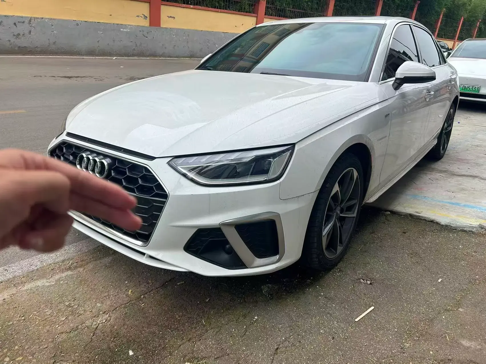 2020 AUDI A4L view 1