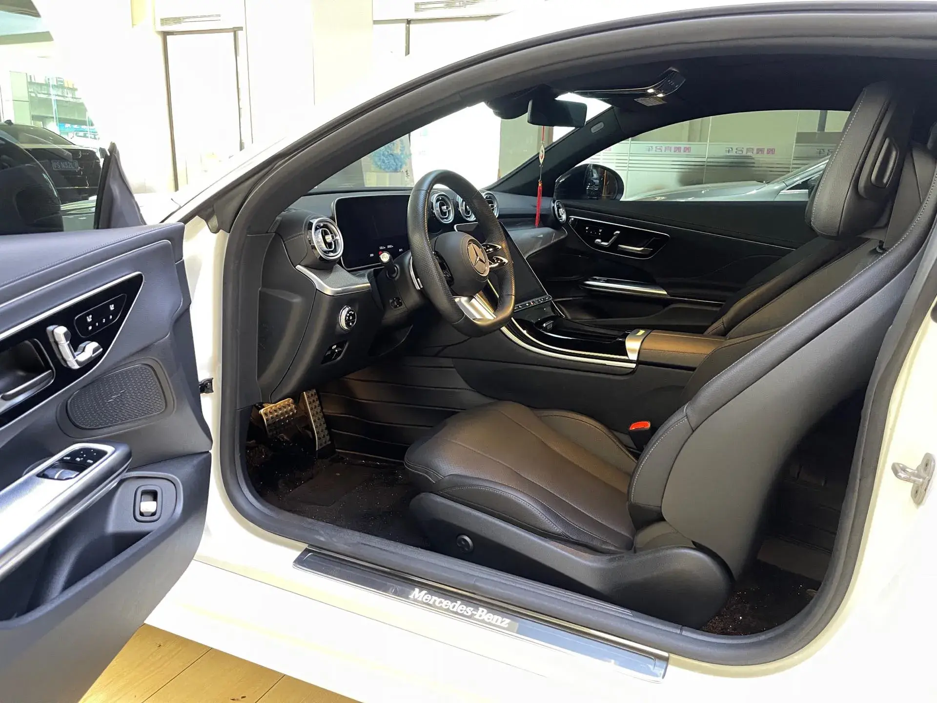 2024 MERCEDES-BENZ CLE thumbnail 4