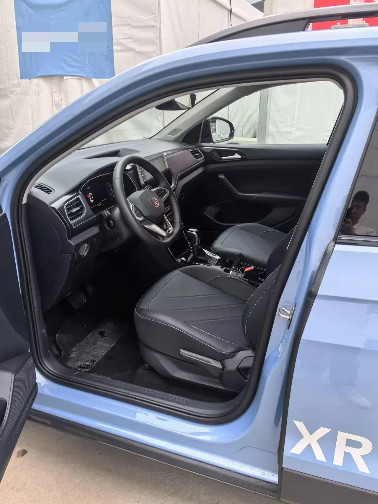 2025 VOLKSWAGEN THARU thumbnail 4