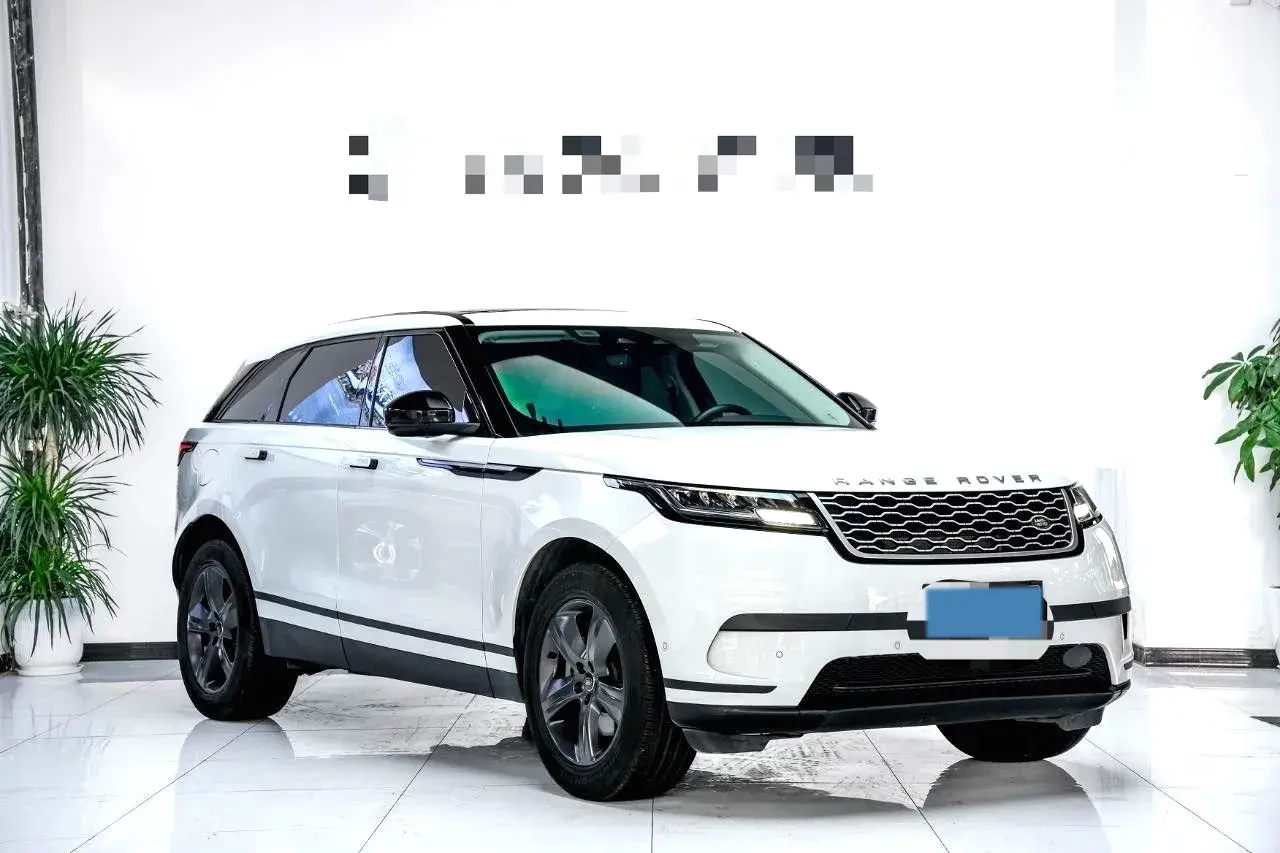 2022 LAND ROVER thumbnail 3