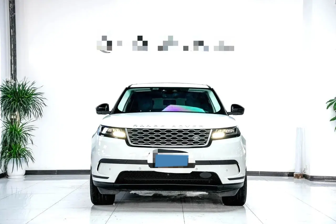 2022 LAND ROVER thumbnail 2