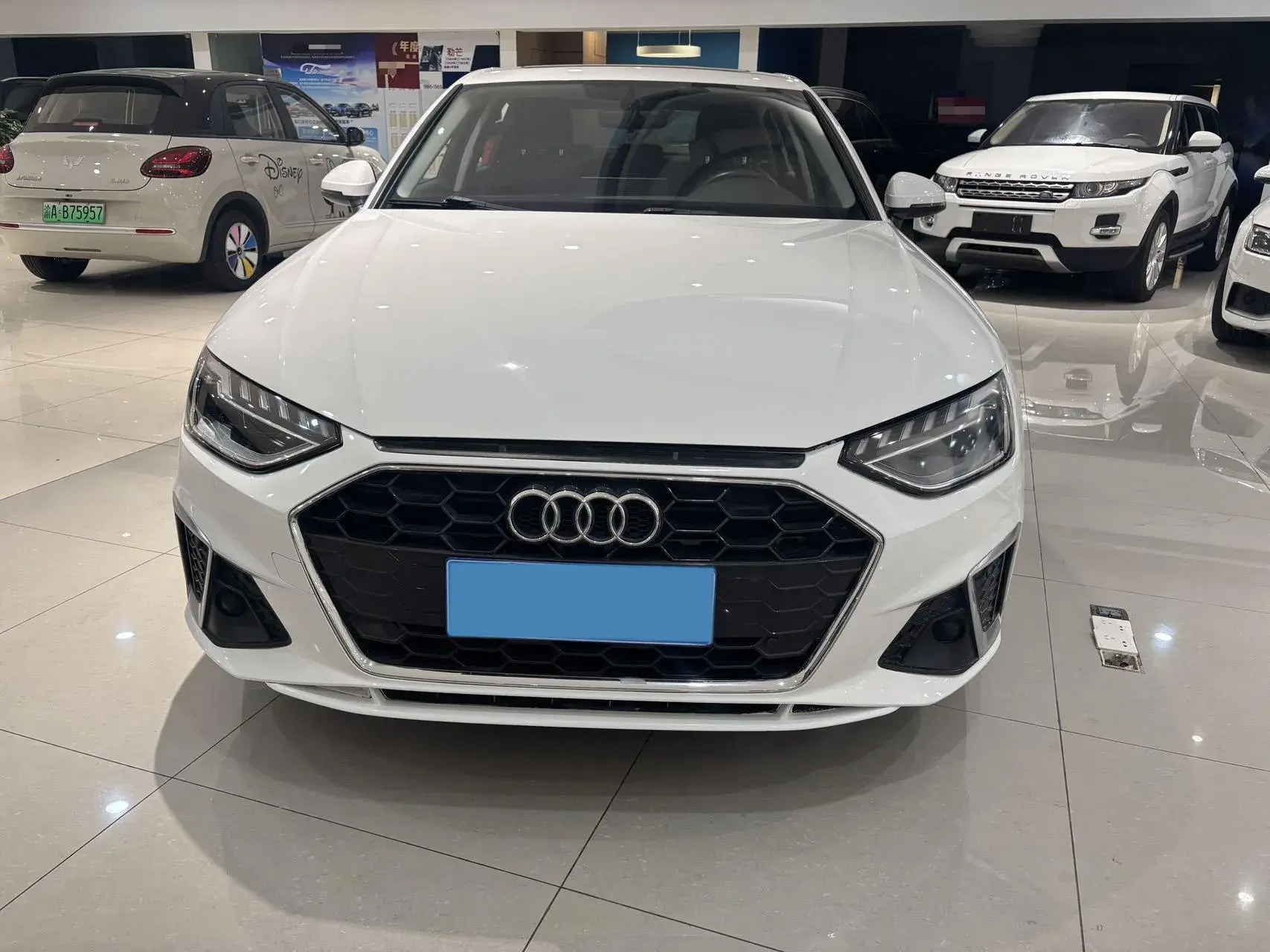 2022 AUDI A4L thumbnail 2