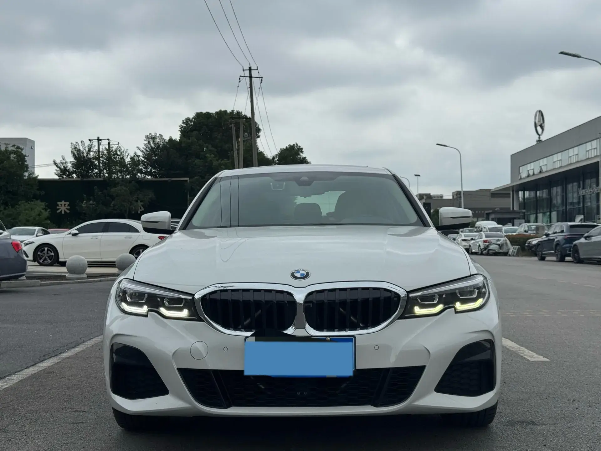 2021 BMW 3 thumbnail 2