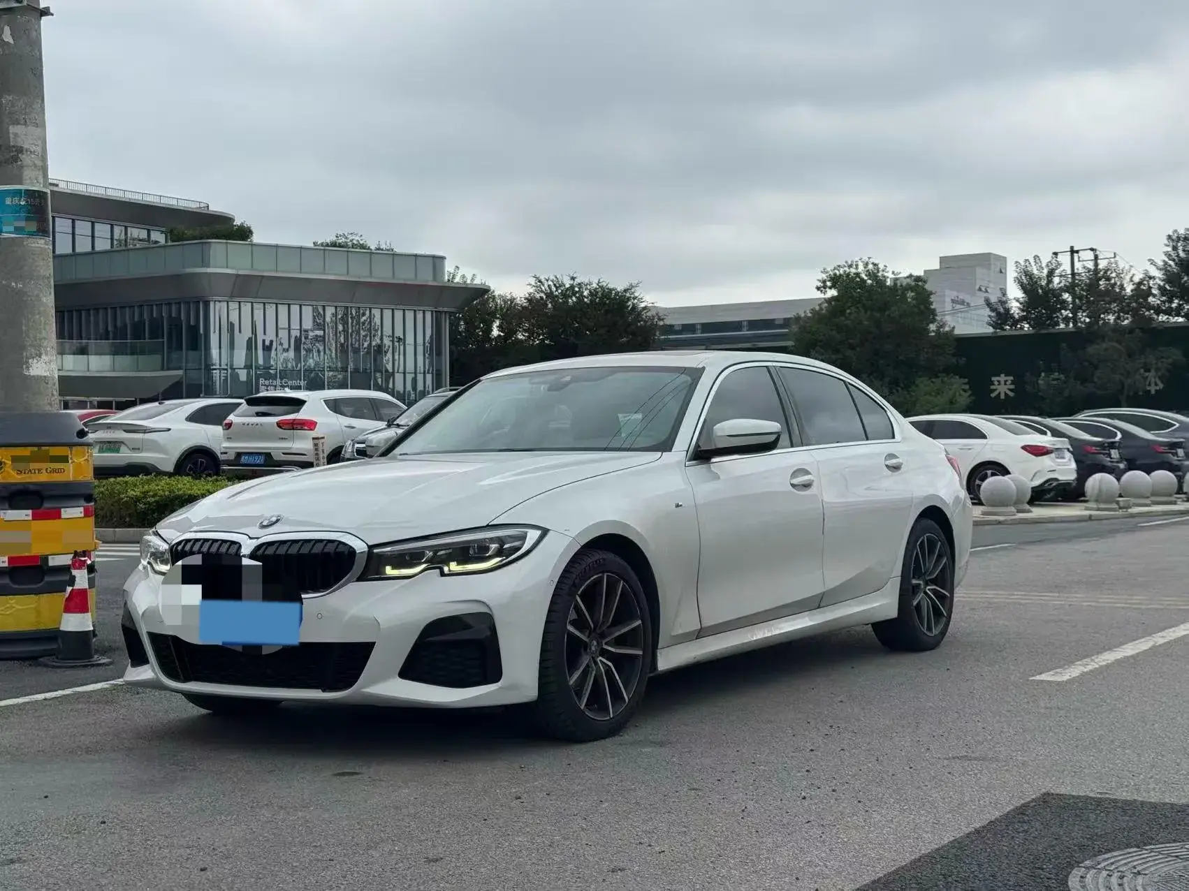 2021 BMW 3 view 1