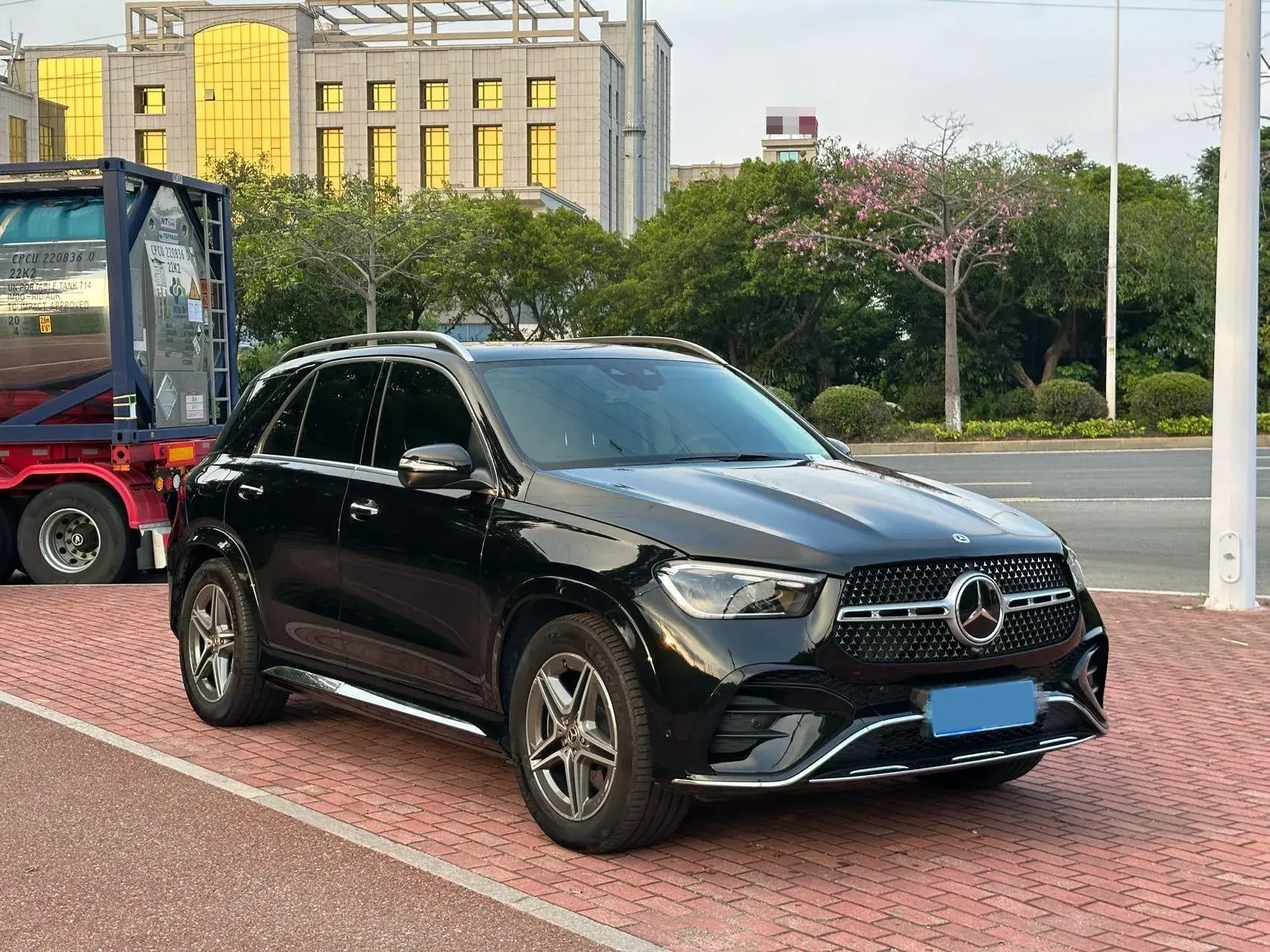 2024 MERCEDES-BENZ GLE thumbnail 3