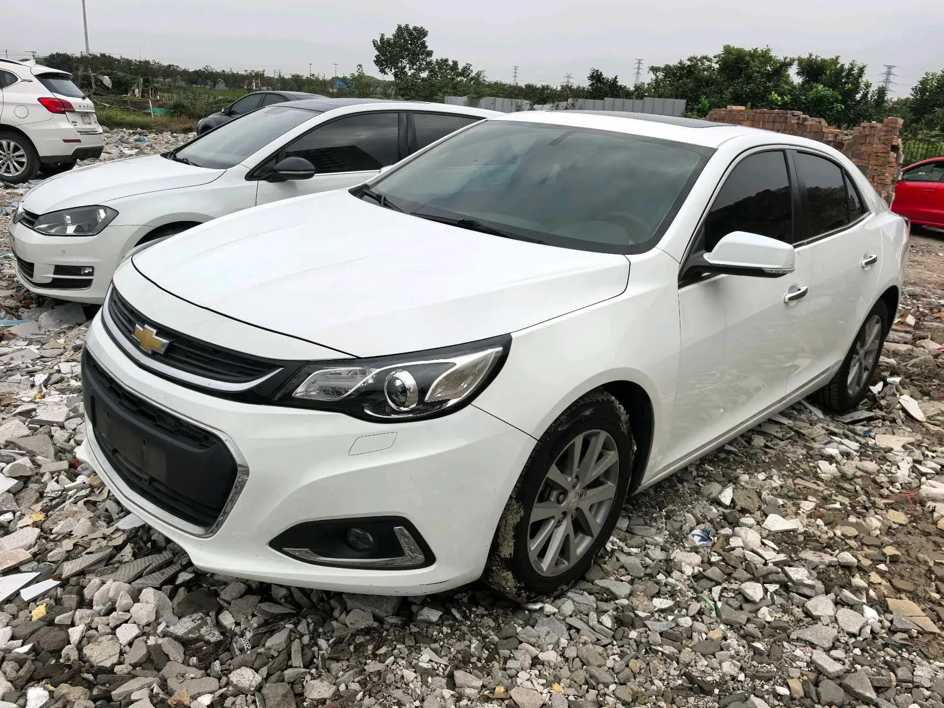 2018 CHEVROLET MALIBU view 1