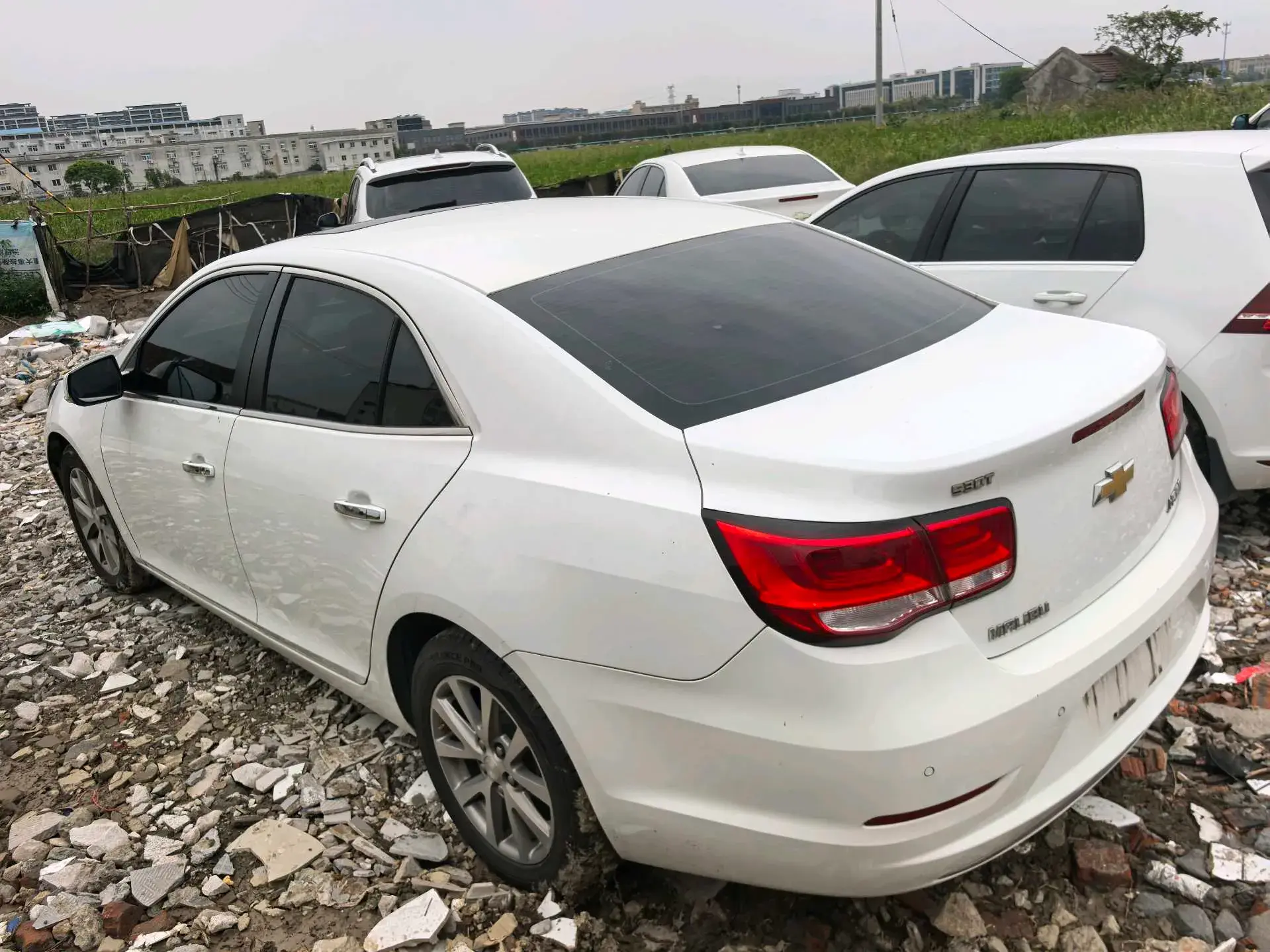 2018 CHEVROLET MALIBU thumbnail 3