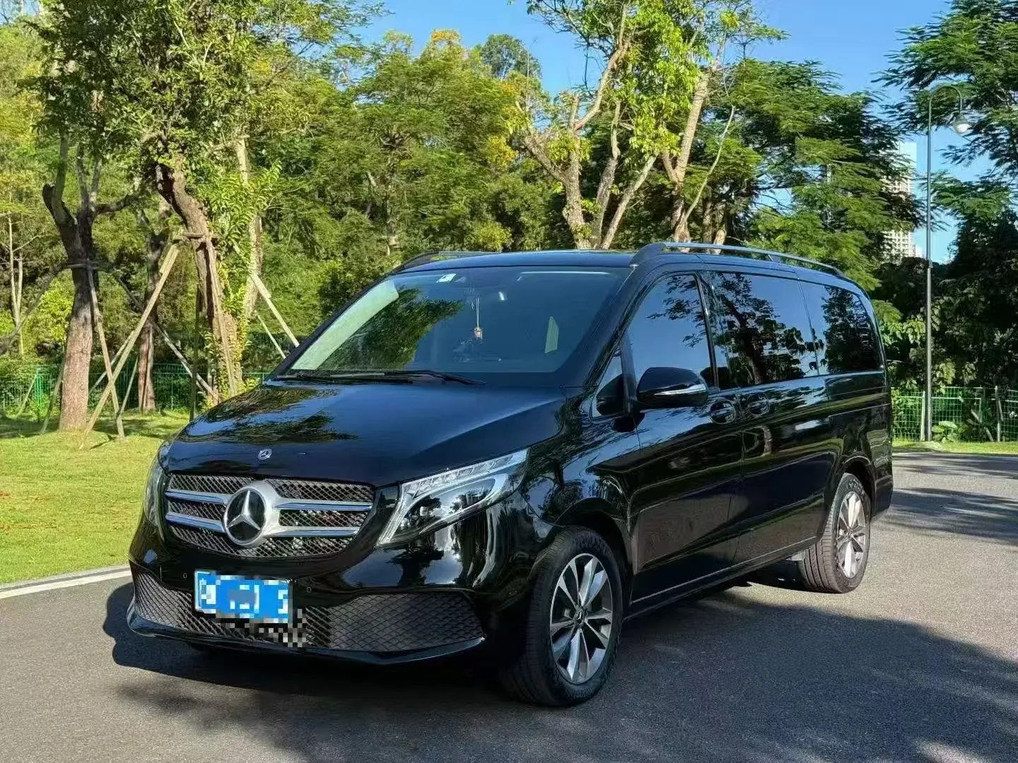 2020 MERCEDES-BENZ V view 1