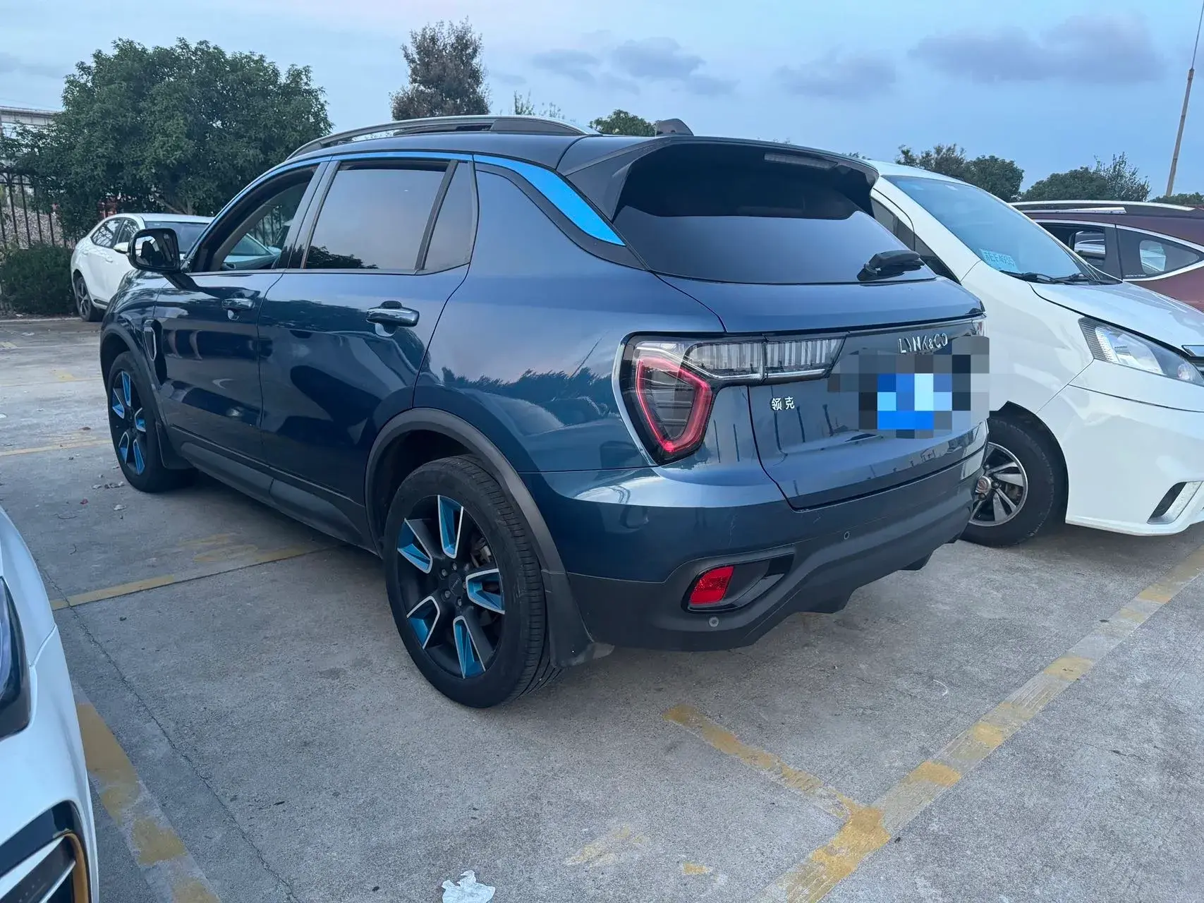 2018 LYNK&CO 01 thumbnail 2