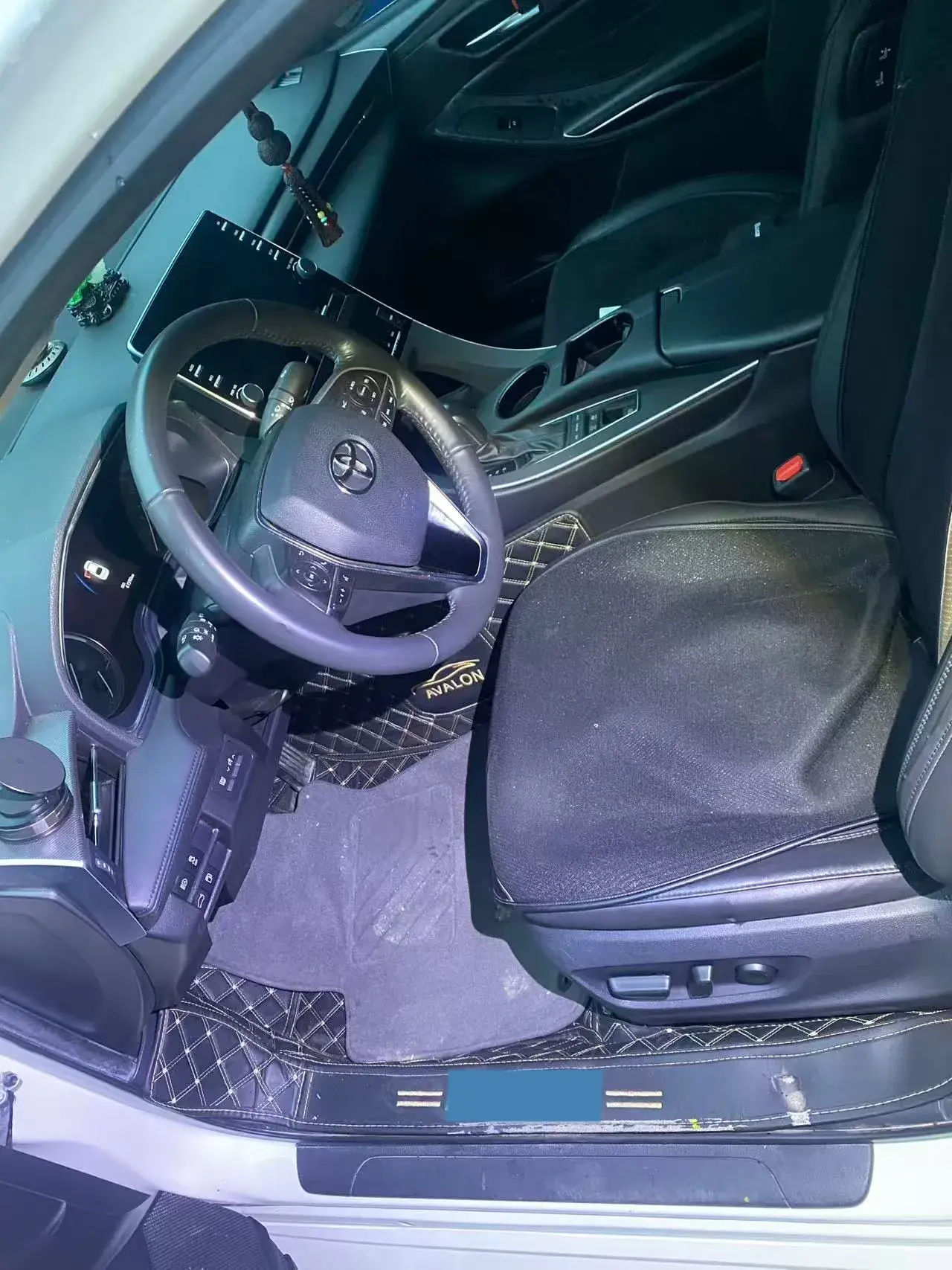 2019 TOYOTA AVALON thumbnail 3