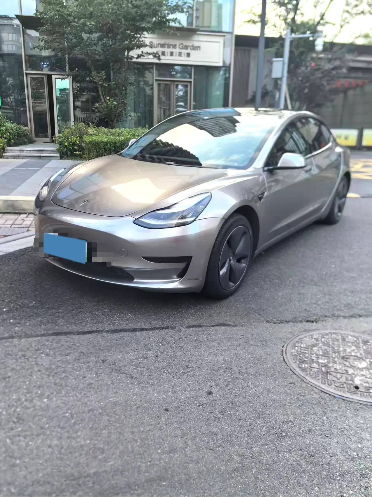 2020 TESLA MODEL view 1